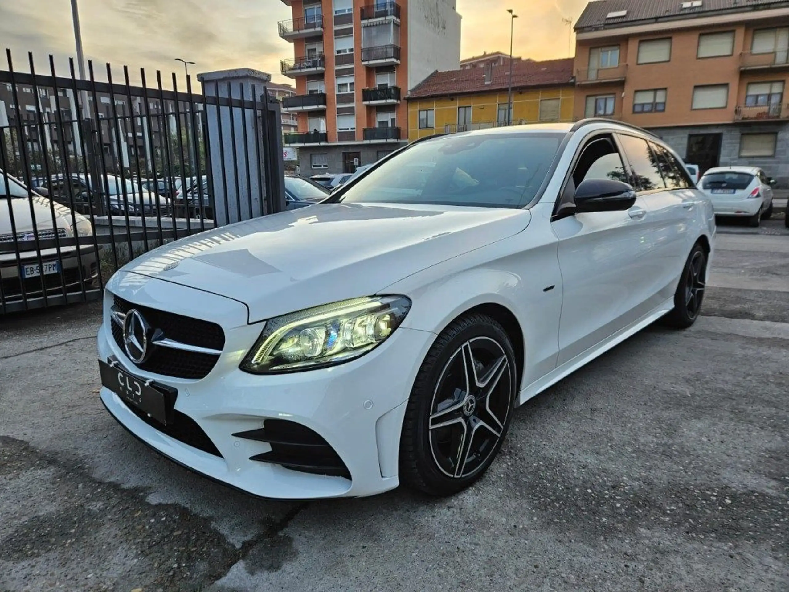 Mercedes-Benz - C 220