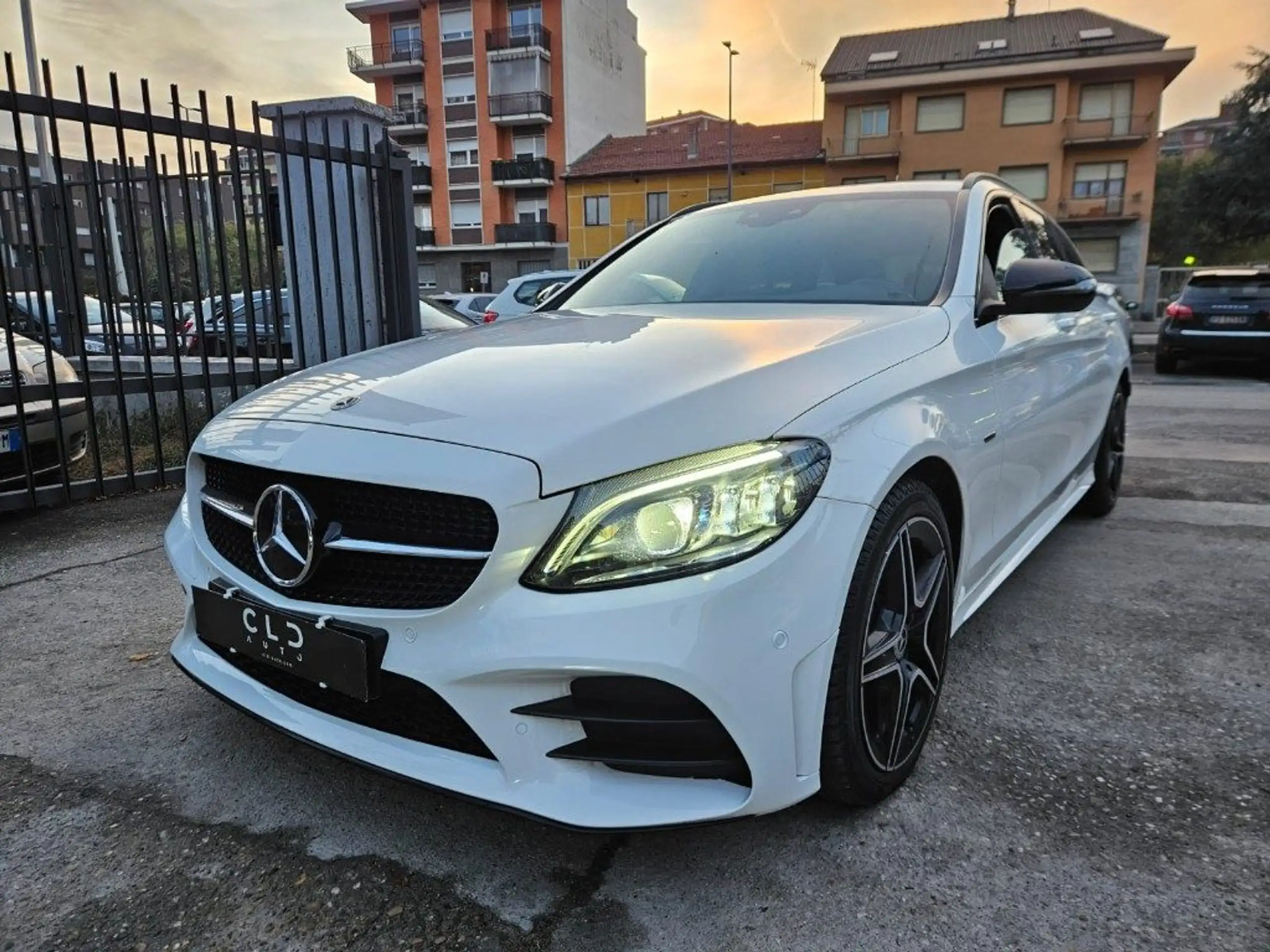 Mercedes-Benz - C 220