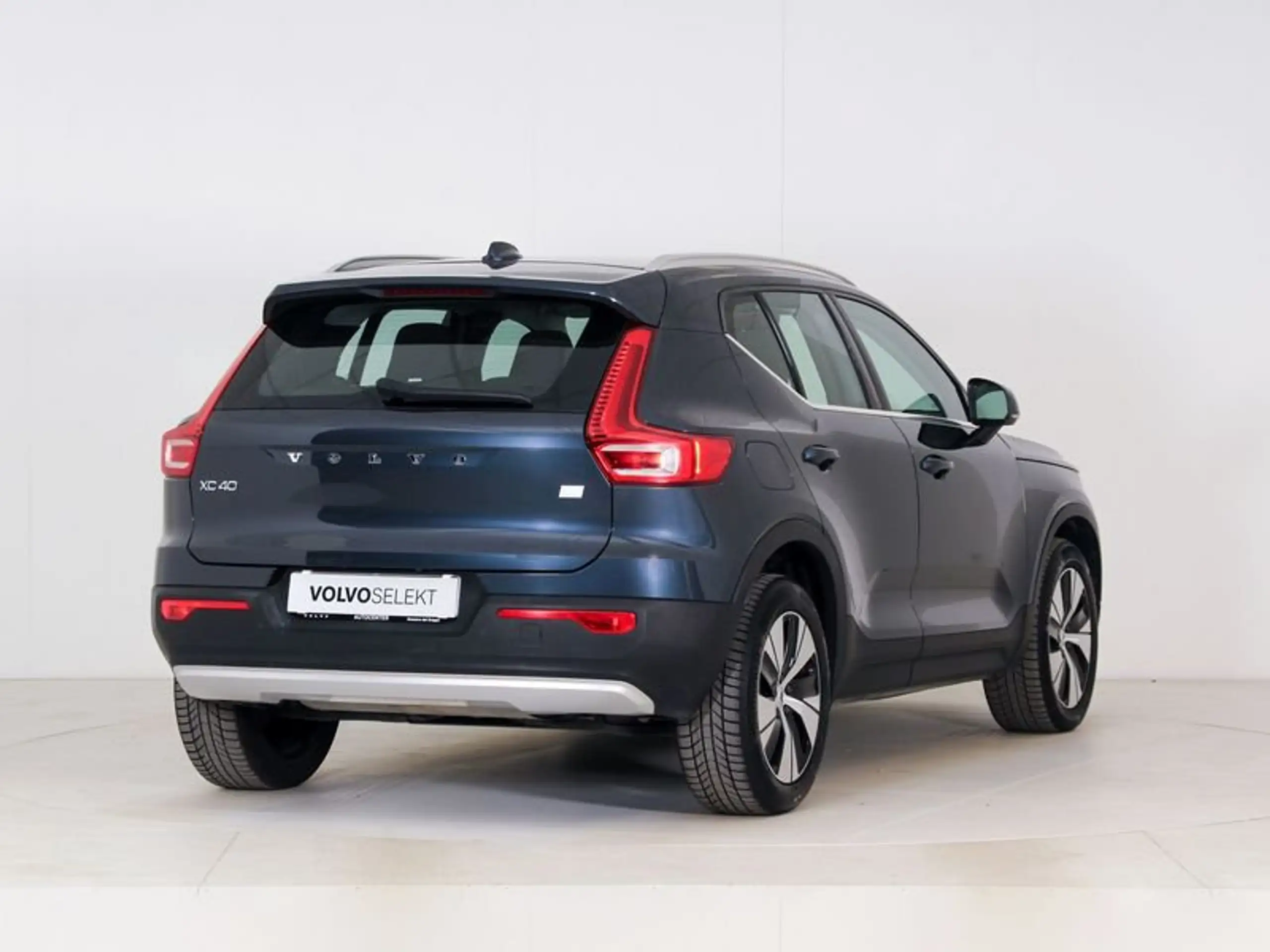 Volvo - XC40