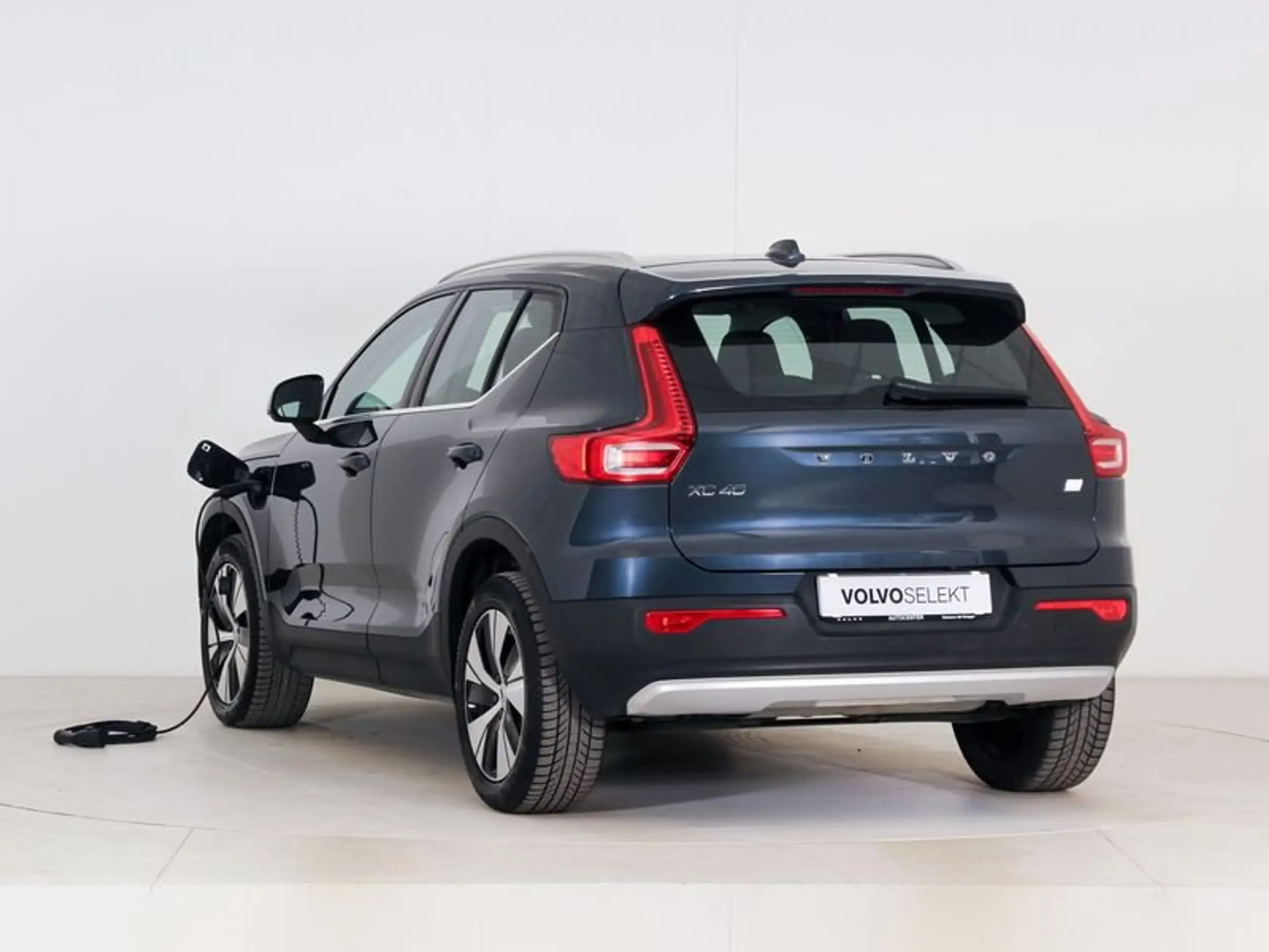 Volvo - XC40