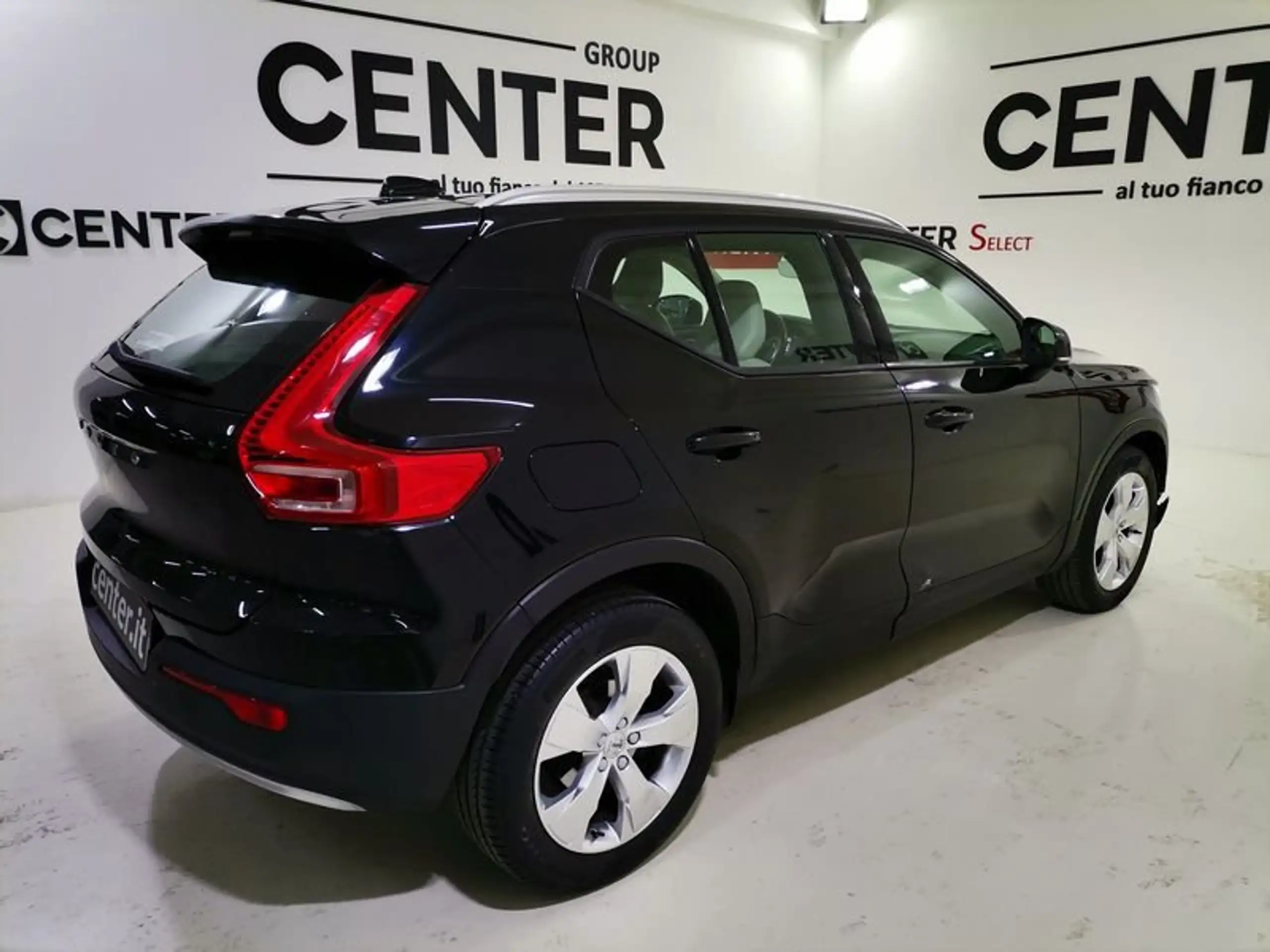 Volvo - XC40