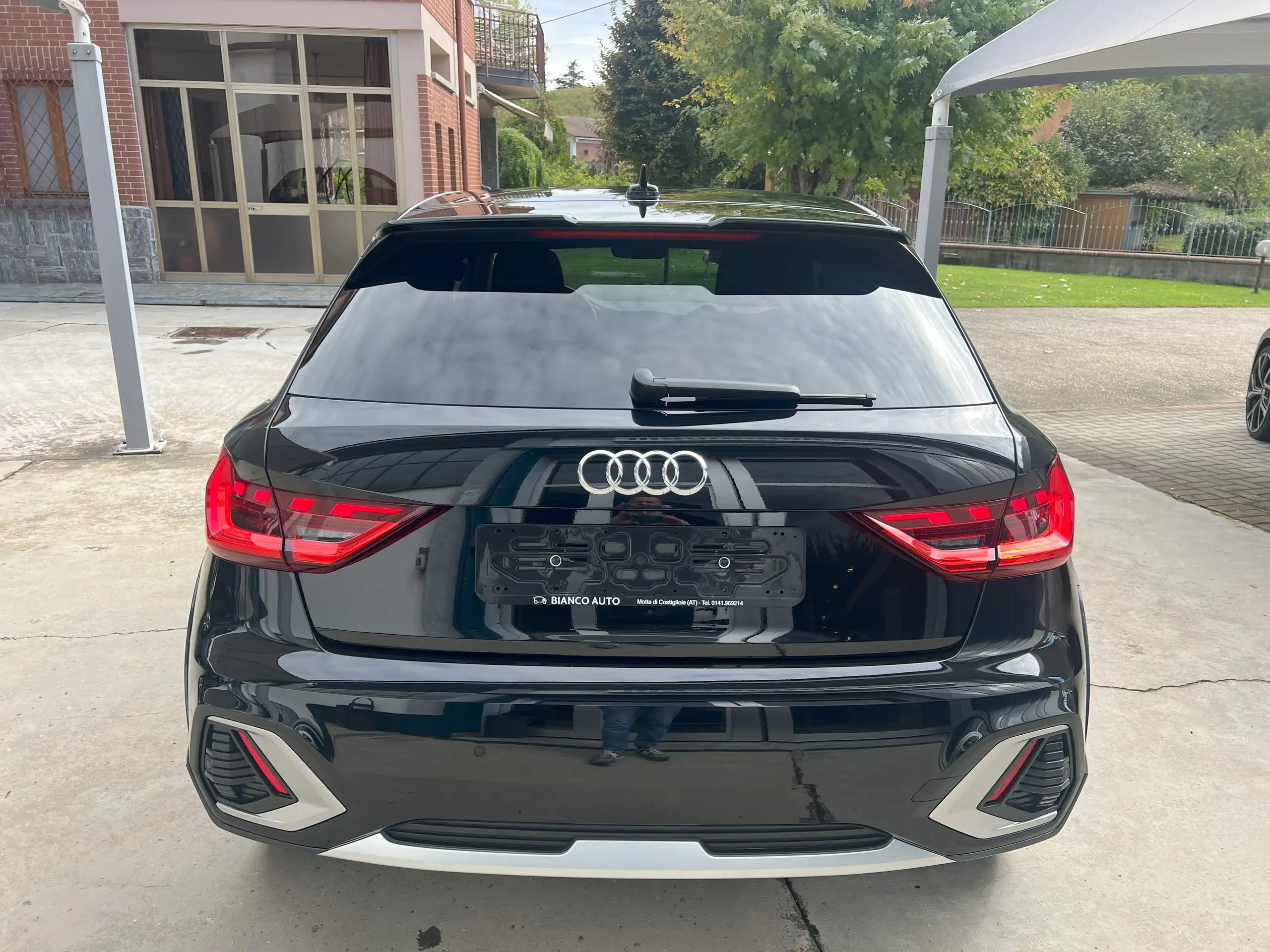 Audi - A1