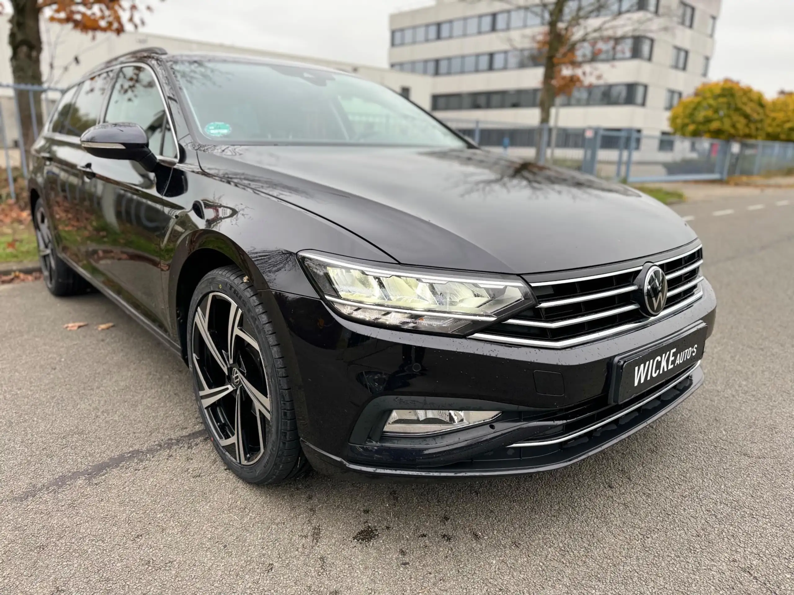 Volkswagen - Passat Variant