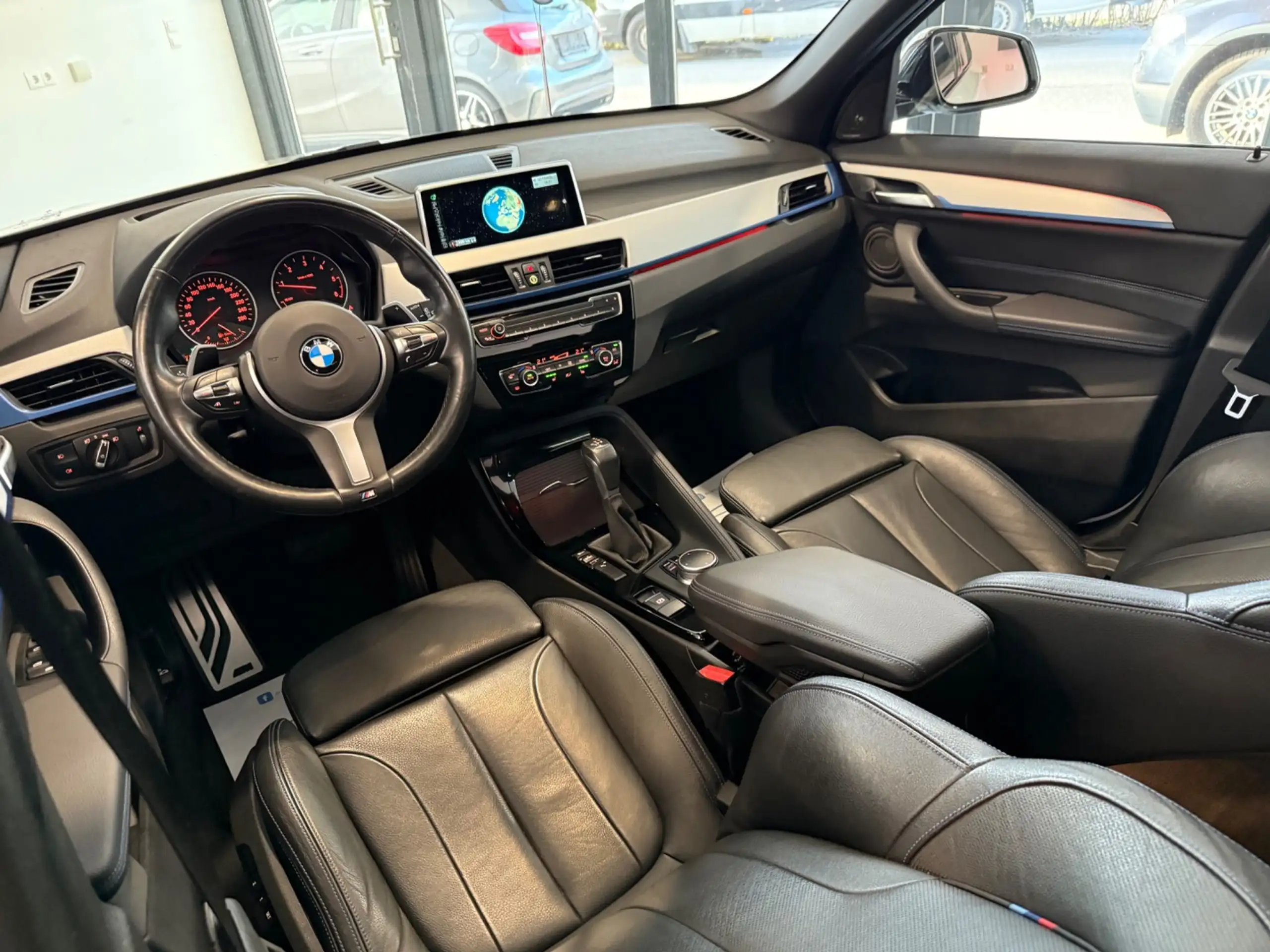 BMW - X1