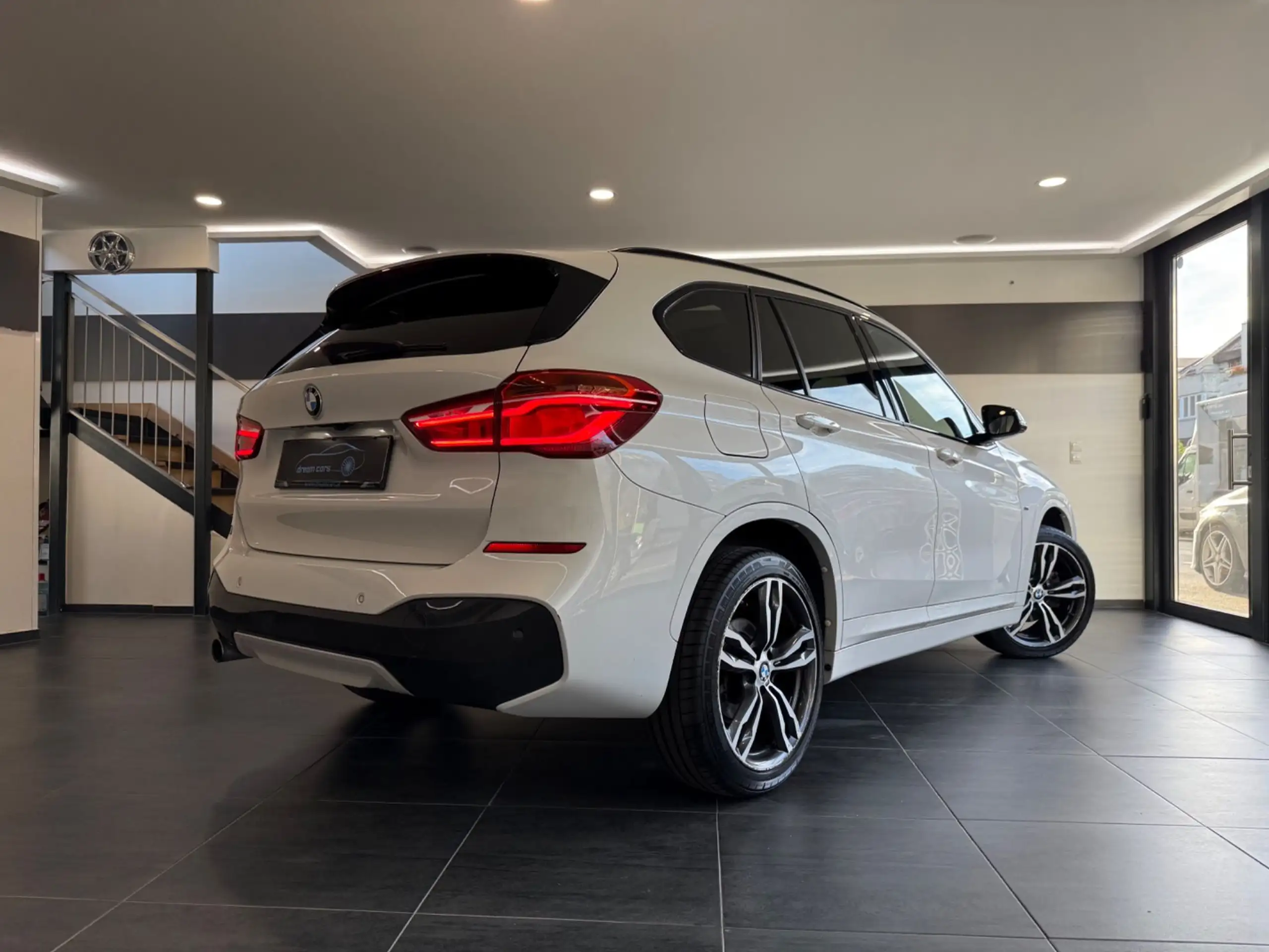 BMW - X1