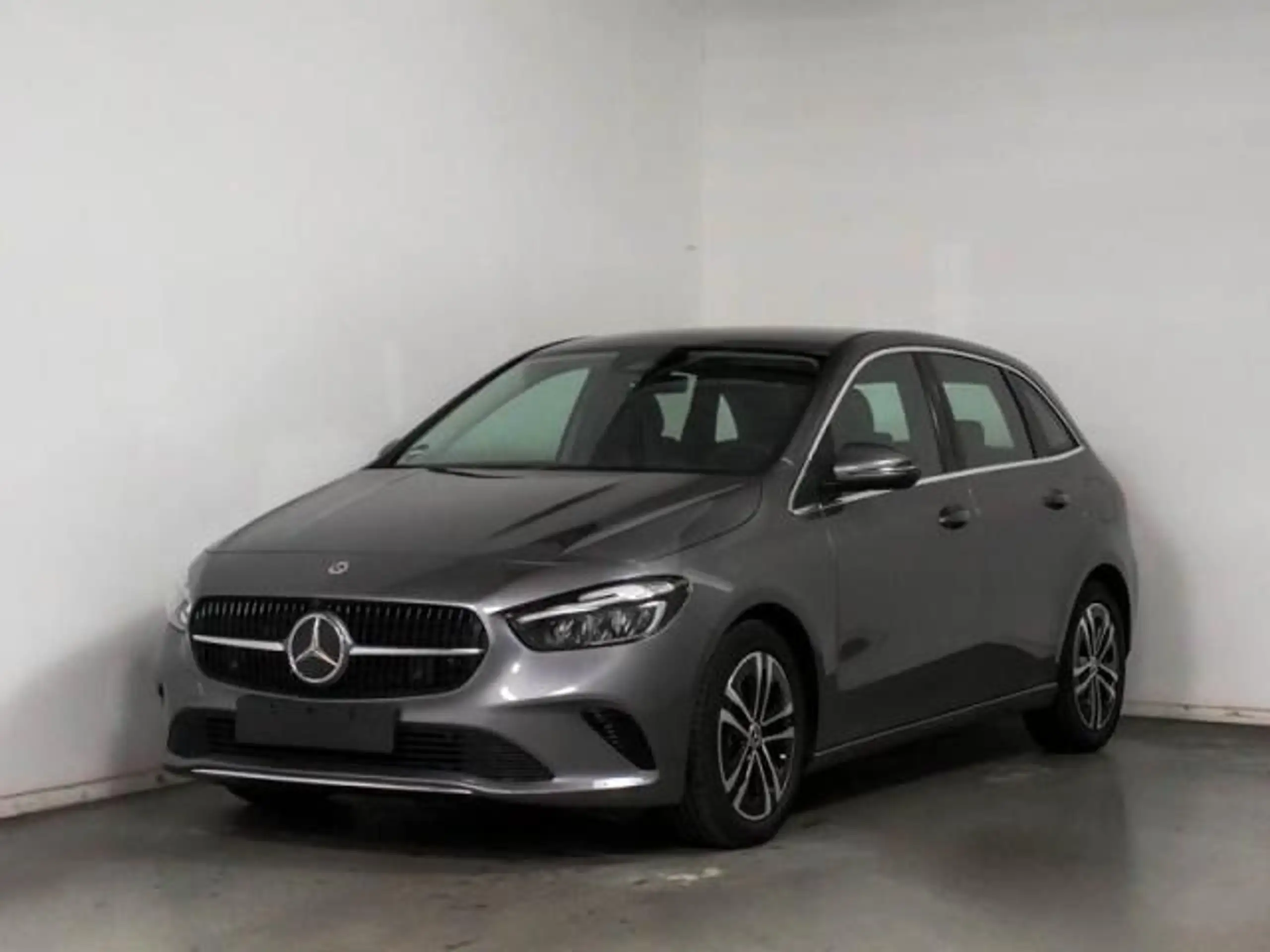 Mercedes-Benz B 180 2023