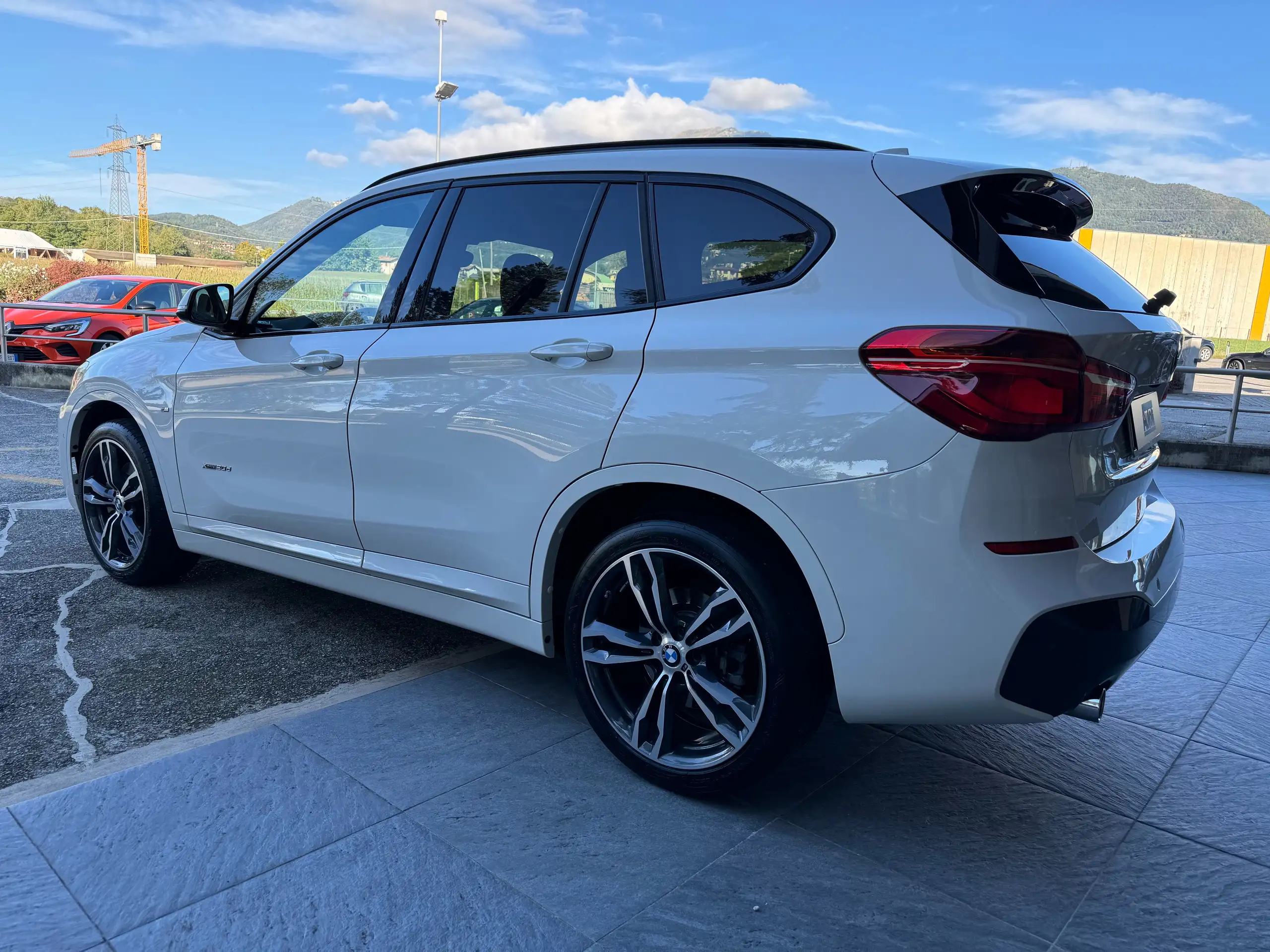 BMW - X1