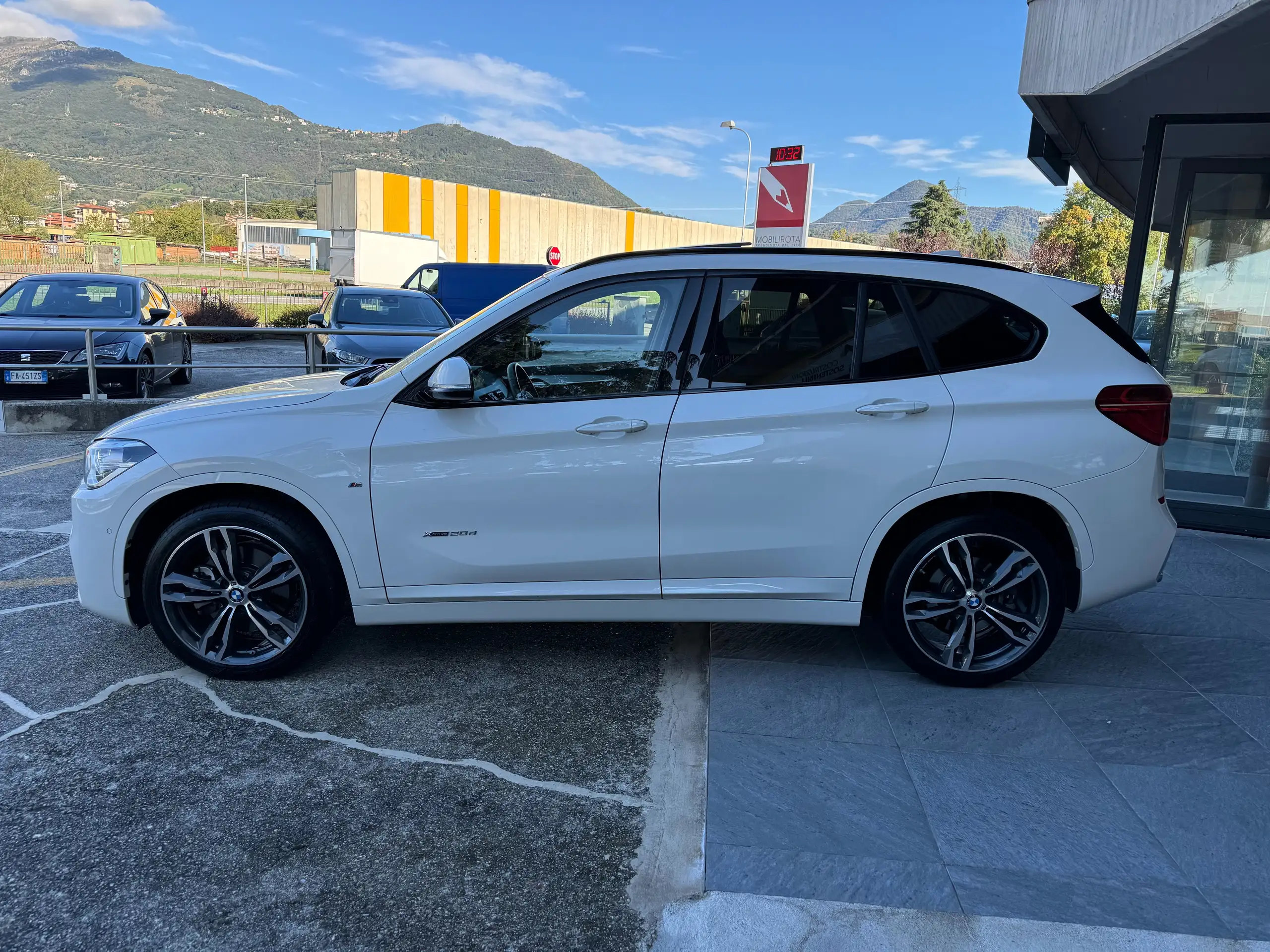 BMW - X1