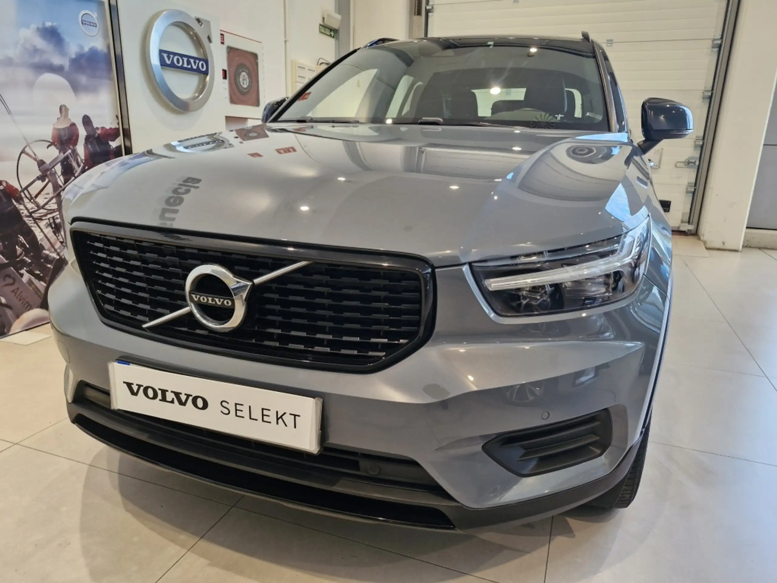 Volvo - XC40