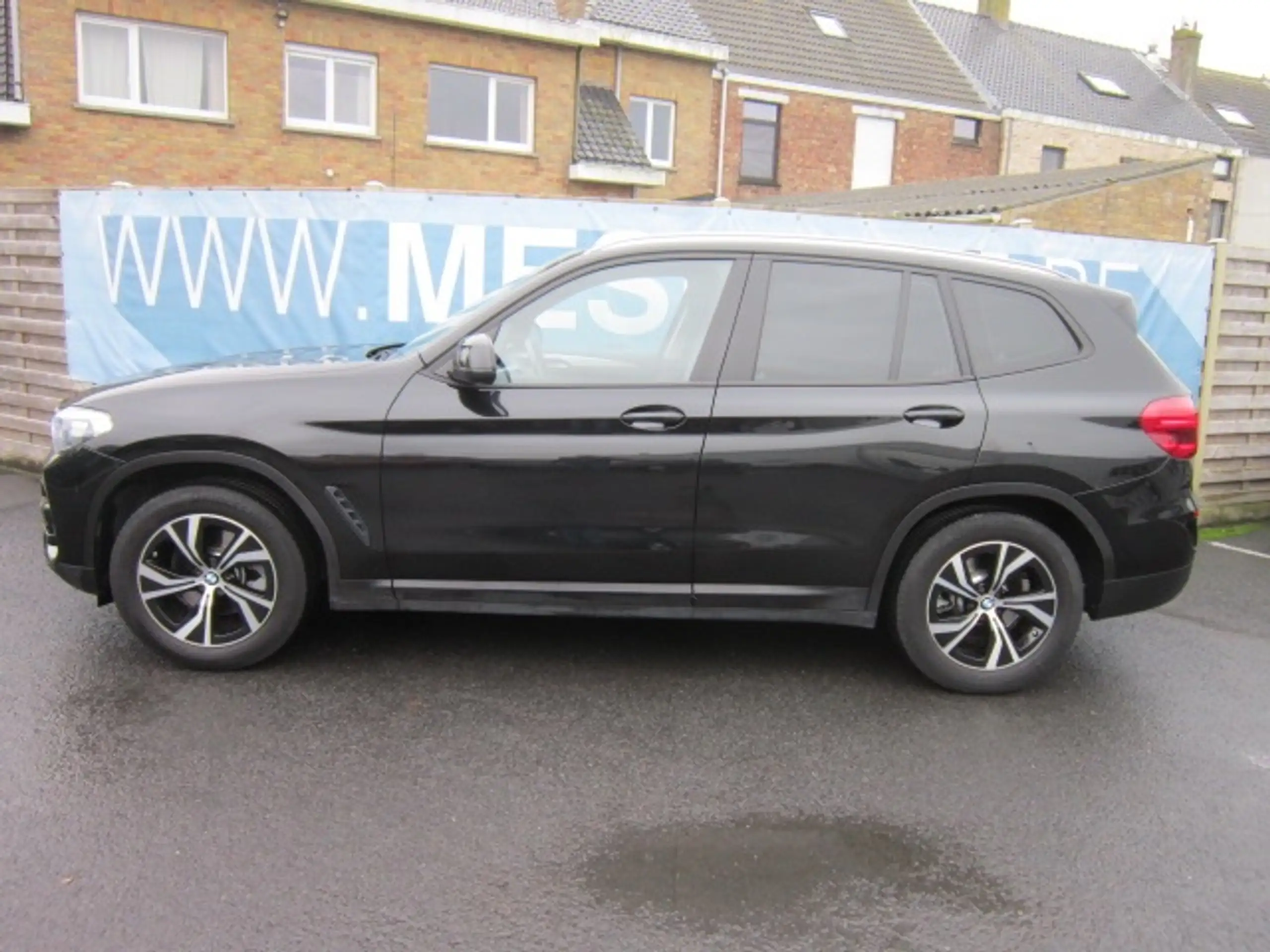 BMW - X3