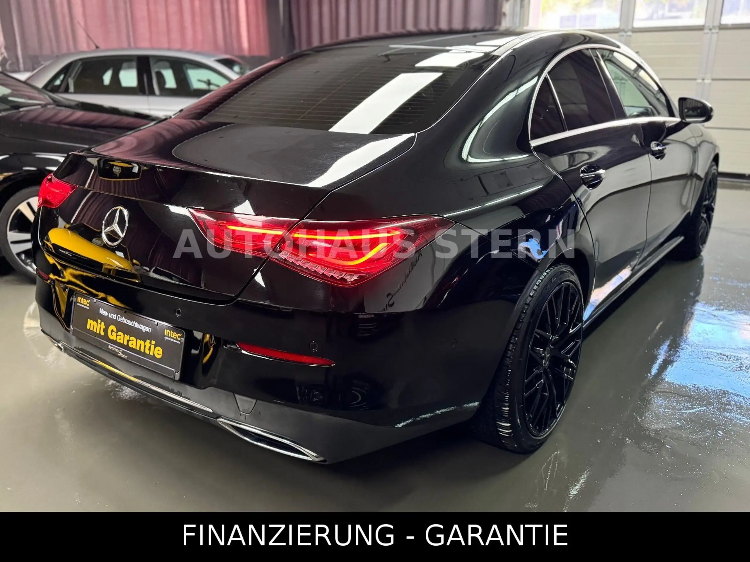 Mercedes-Benz - CLA 180