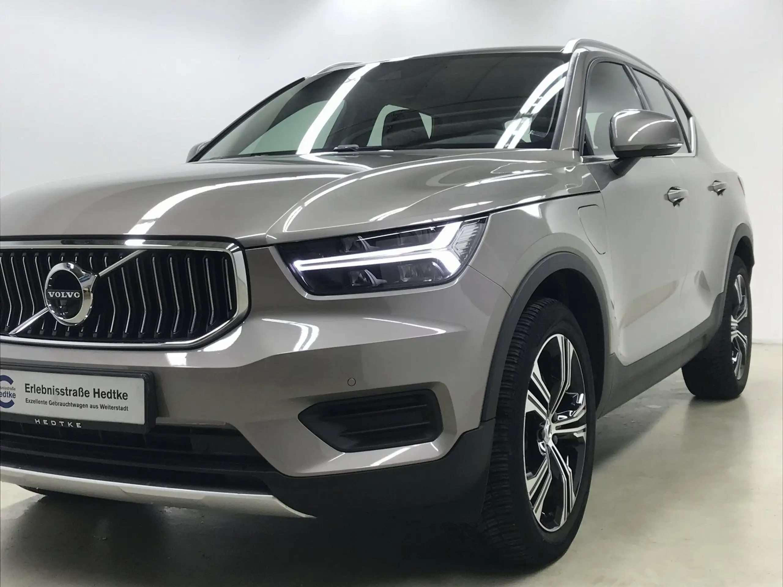 Volvo - XC40