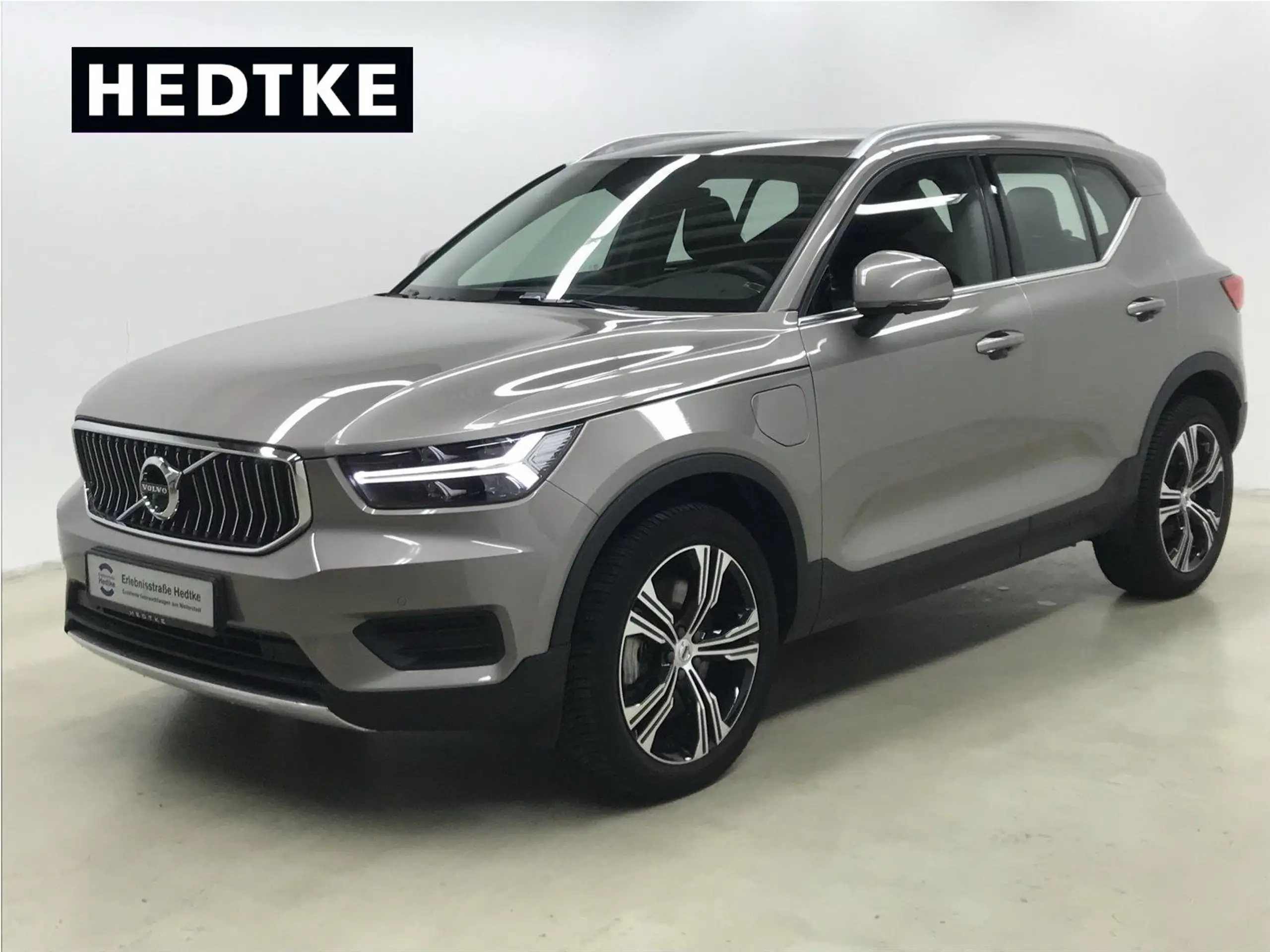 Volvo - XC40