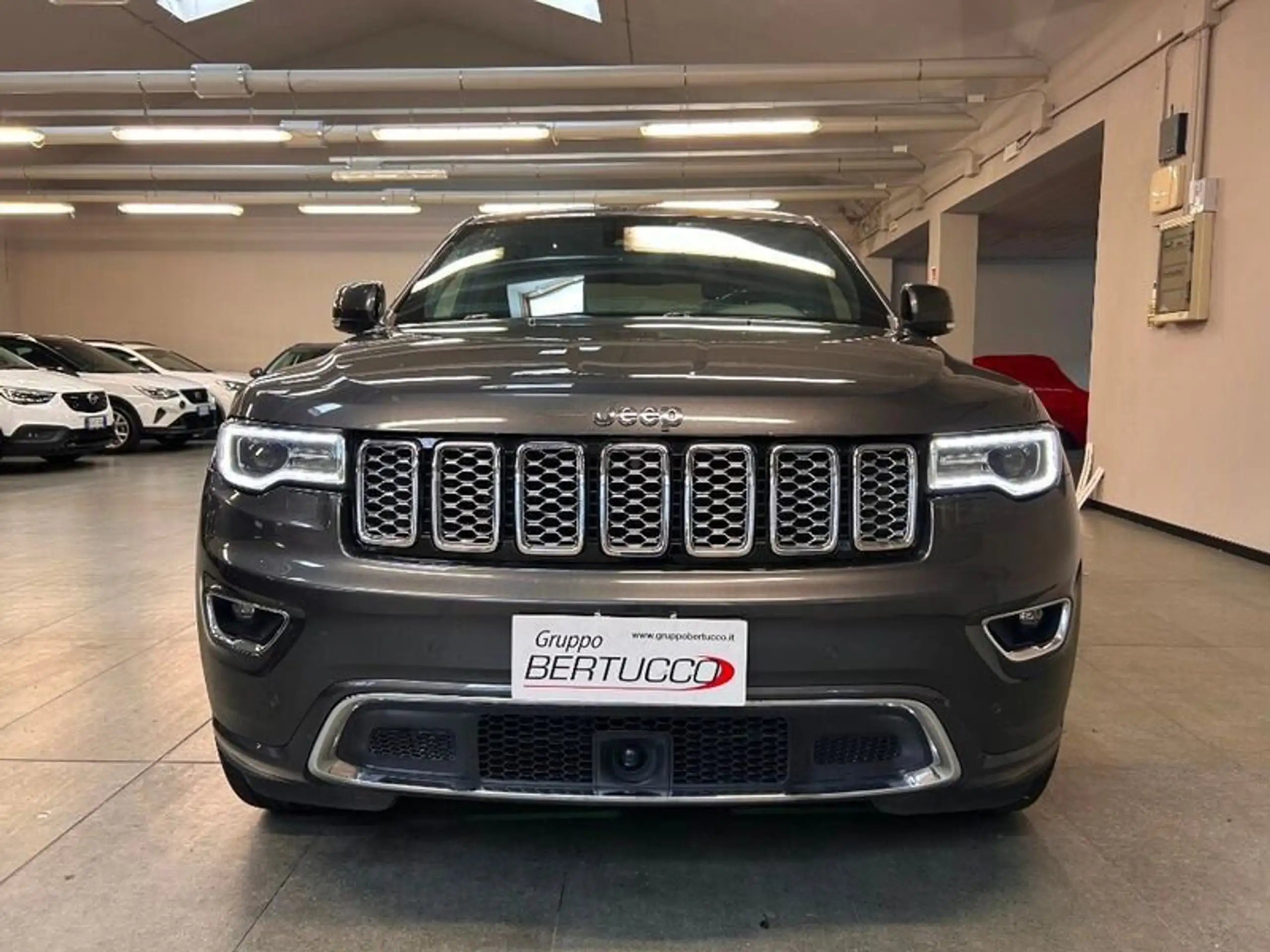 Jeep - Grand Cherokee