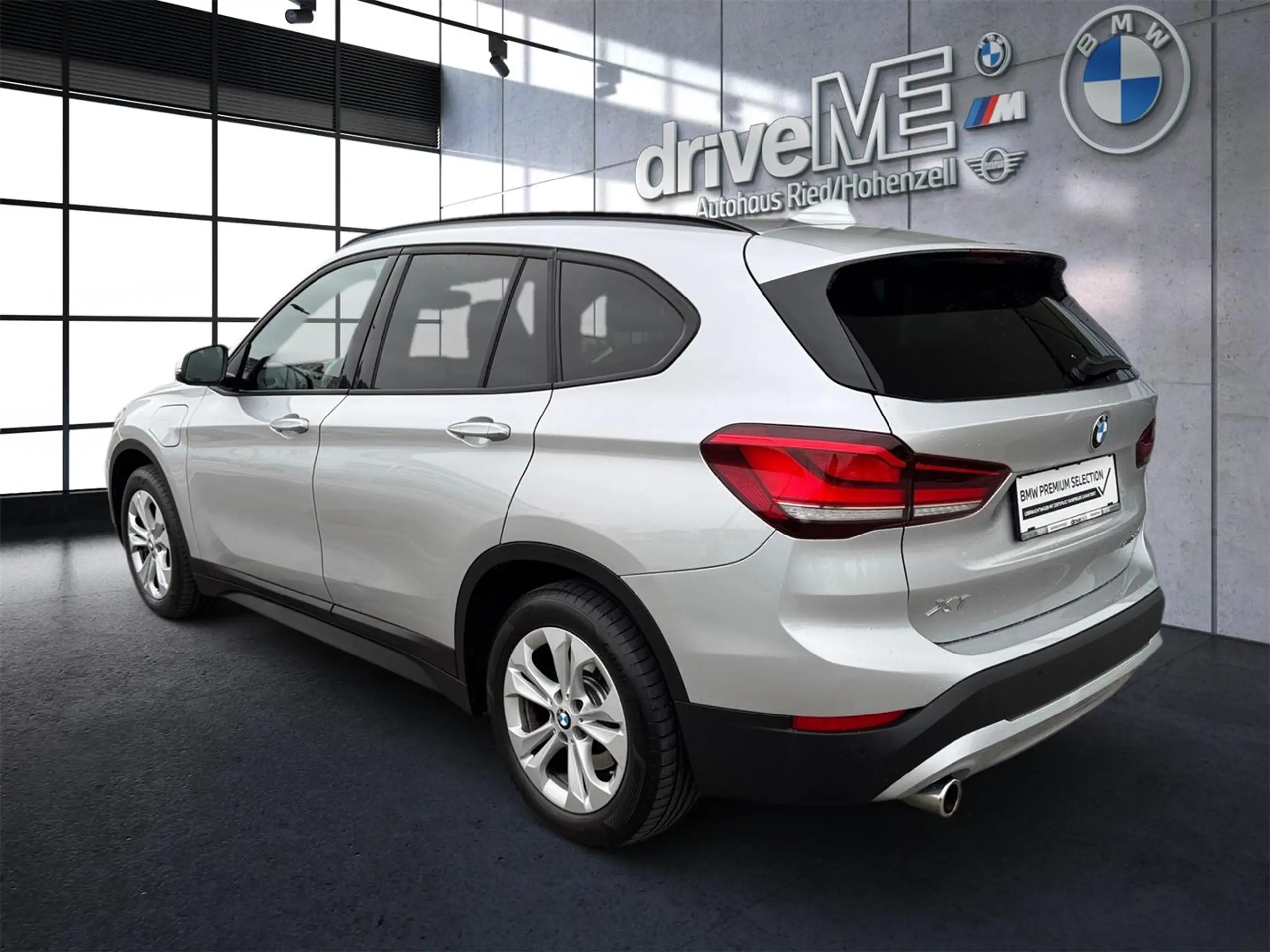 BMW - X1