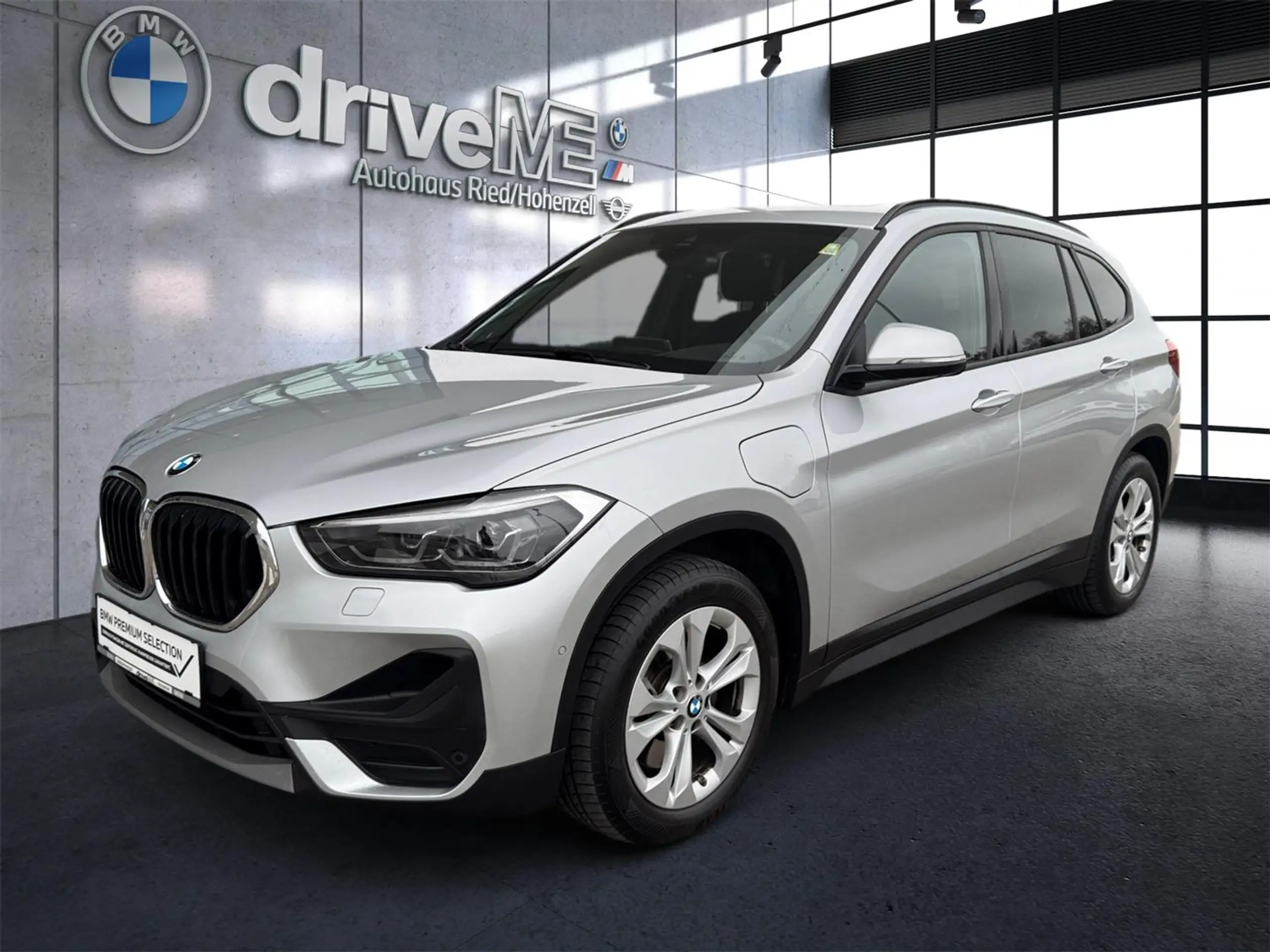 BMW - X1