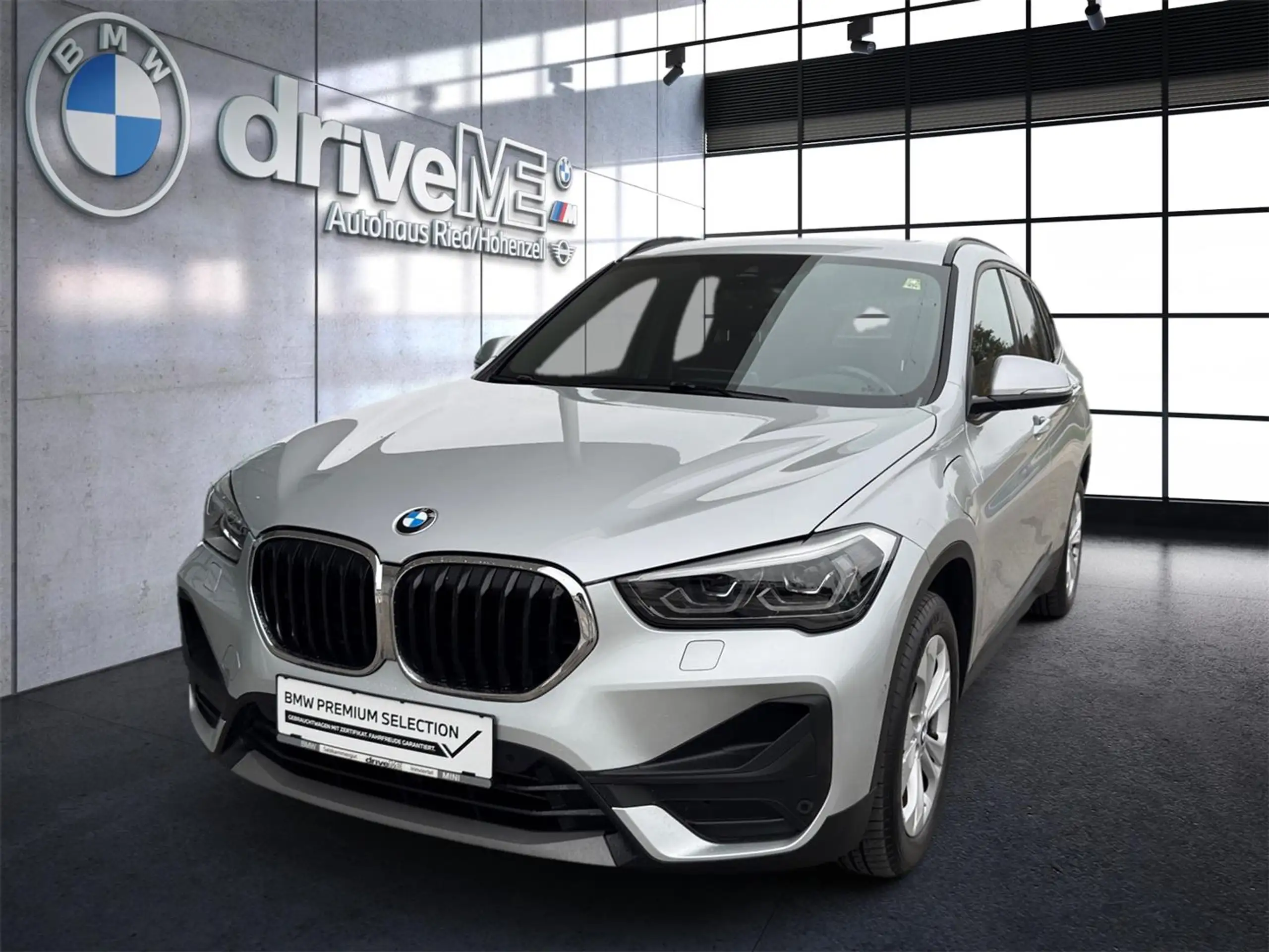 BMW - X1