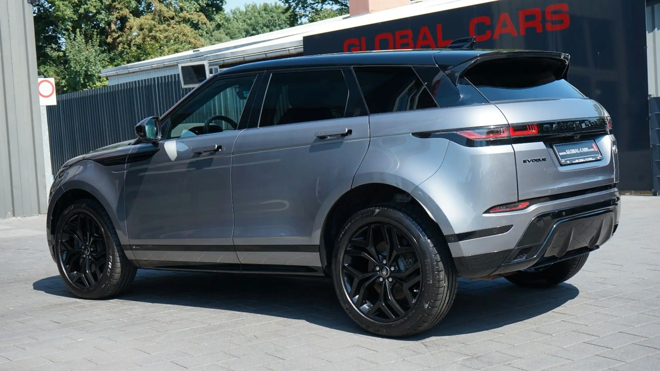 Land Rover - Range Rover Evoque