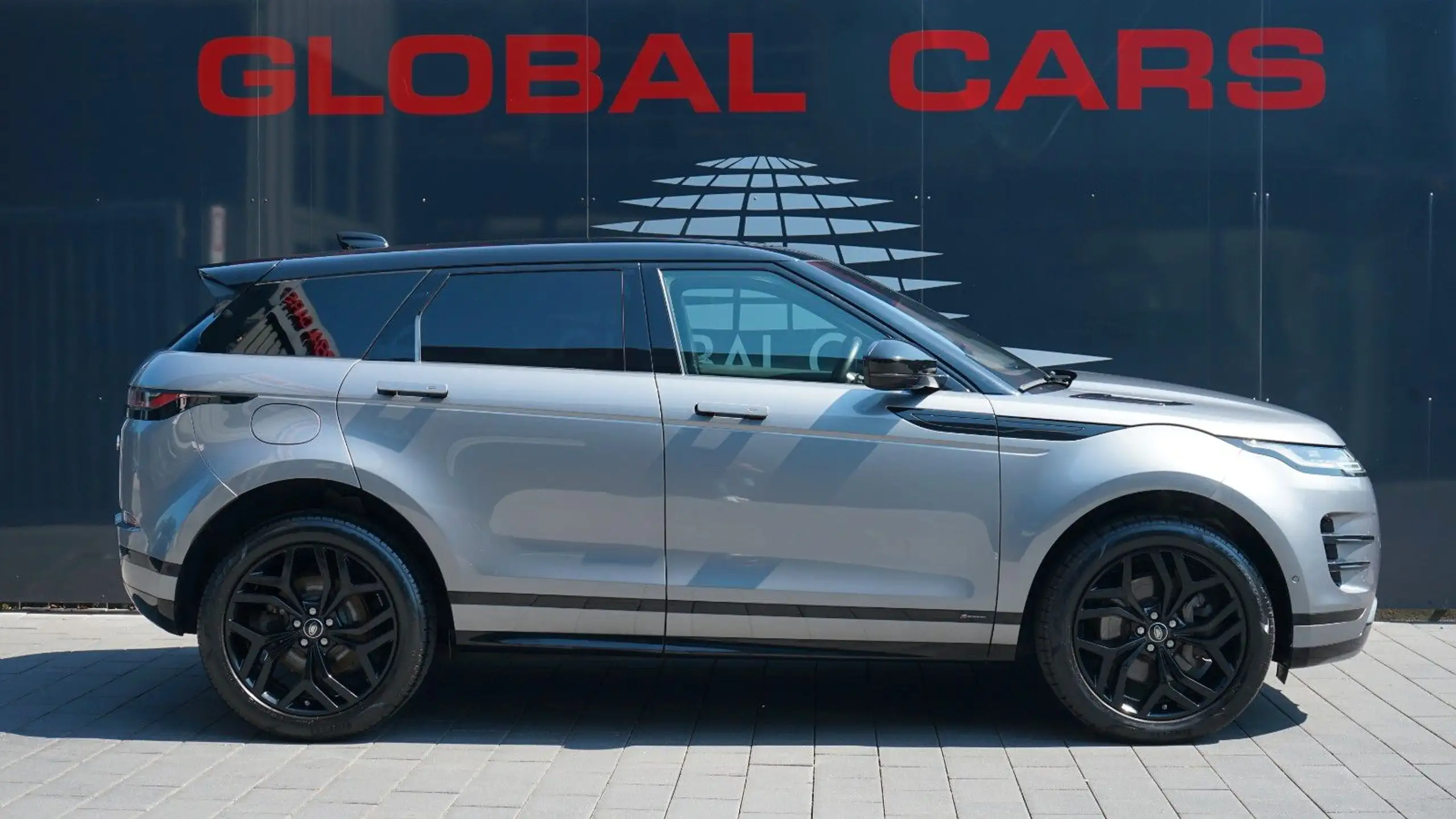 Land Rover - Range Rover Evoque