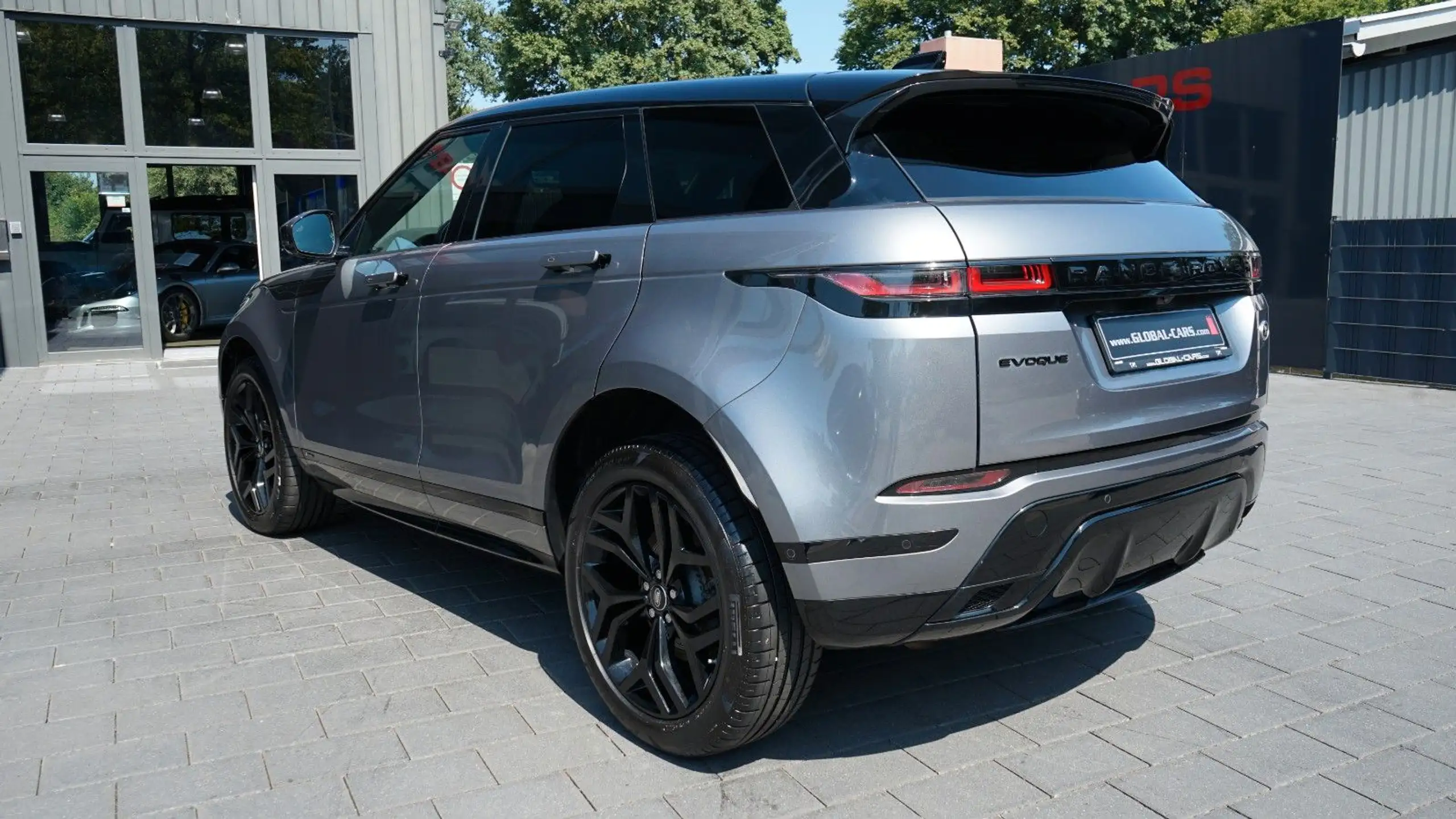 Land Rover - Range Rover Evoque