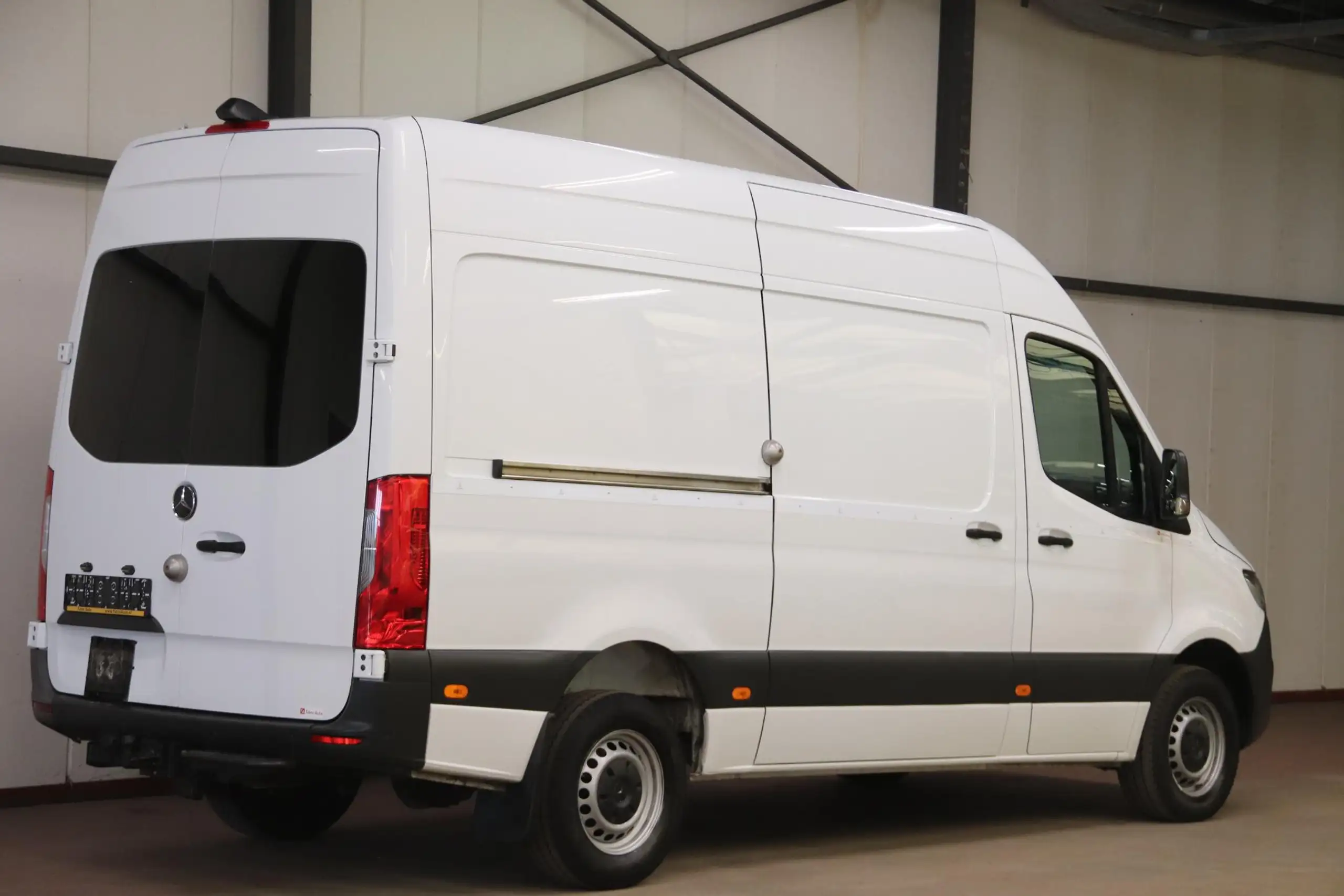 Mercedes-Benz - Sprinter