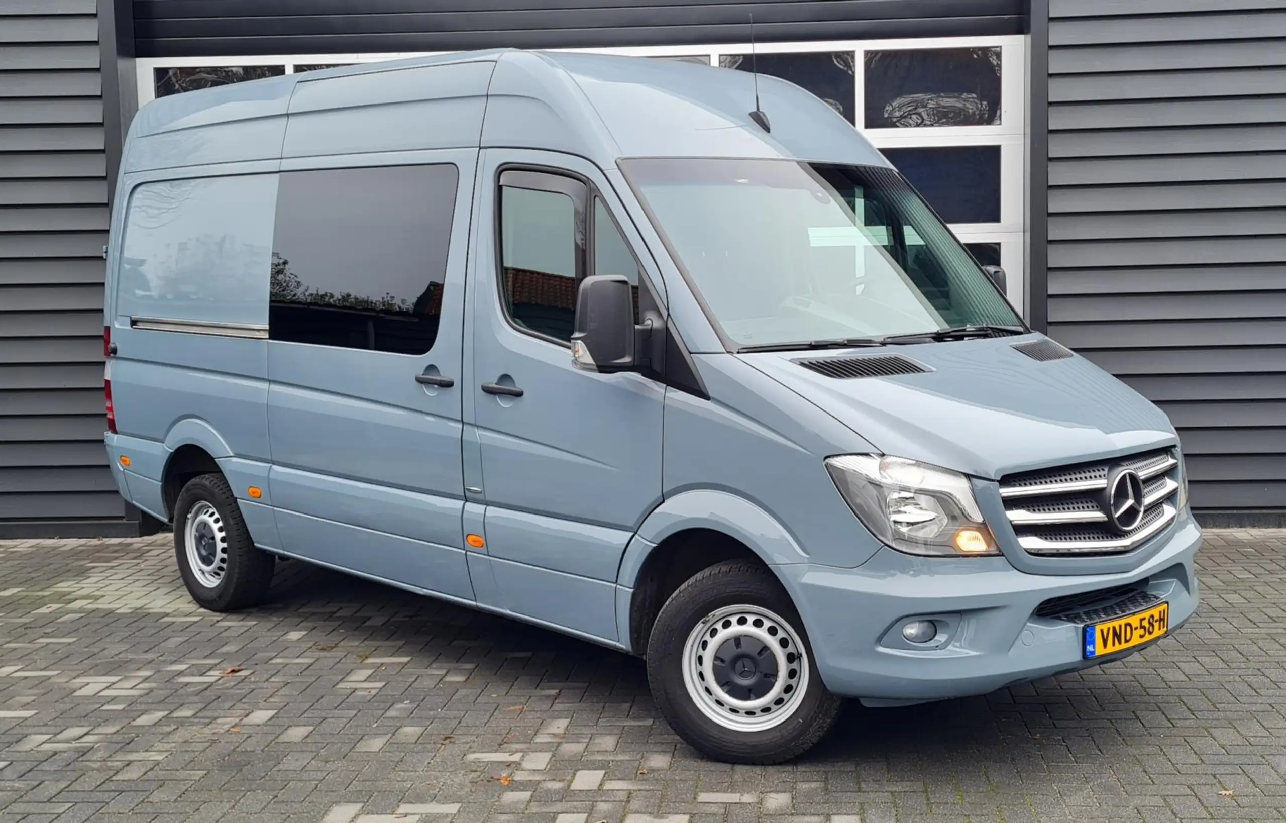 Mercedes-Benz - Sprinter