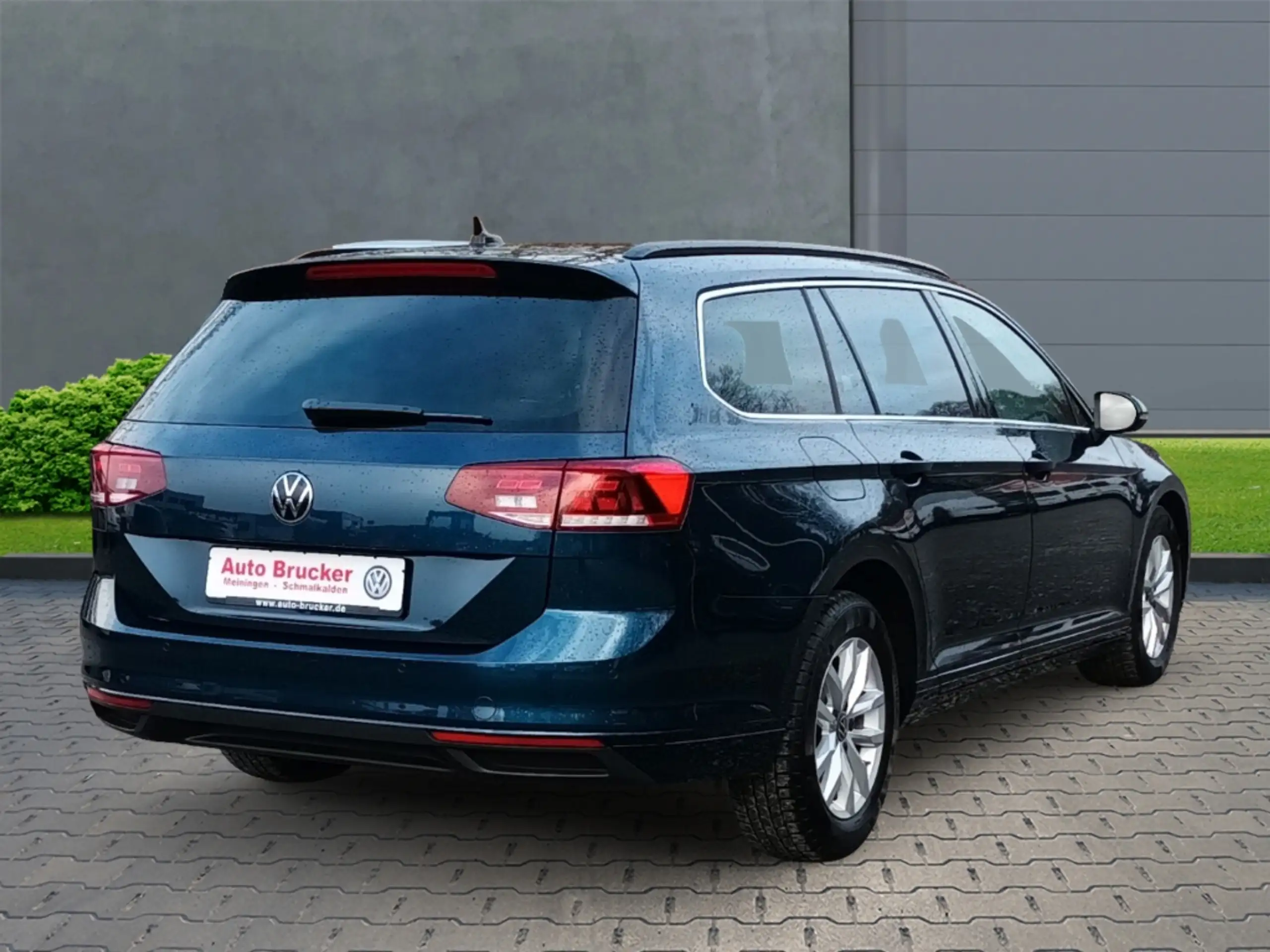 Volkswagen - Passat Variant