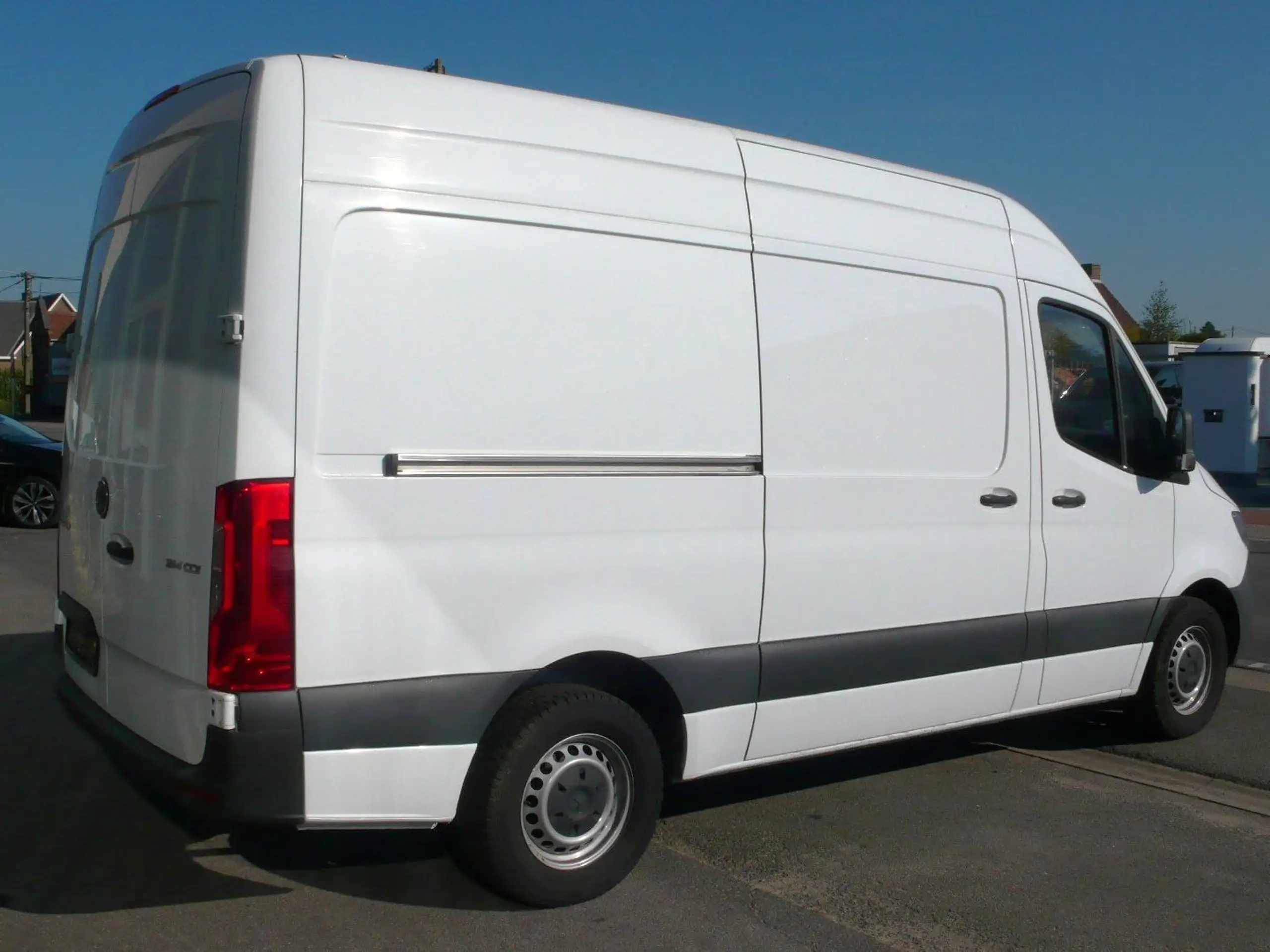 Mercedes-Benz - Sprinter