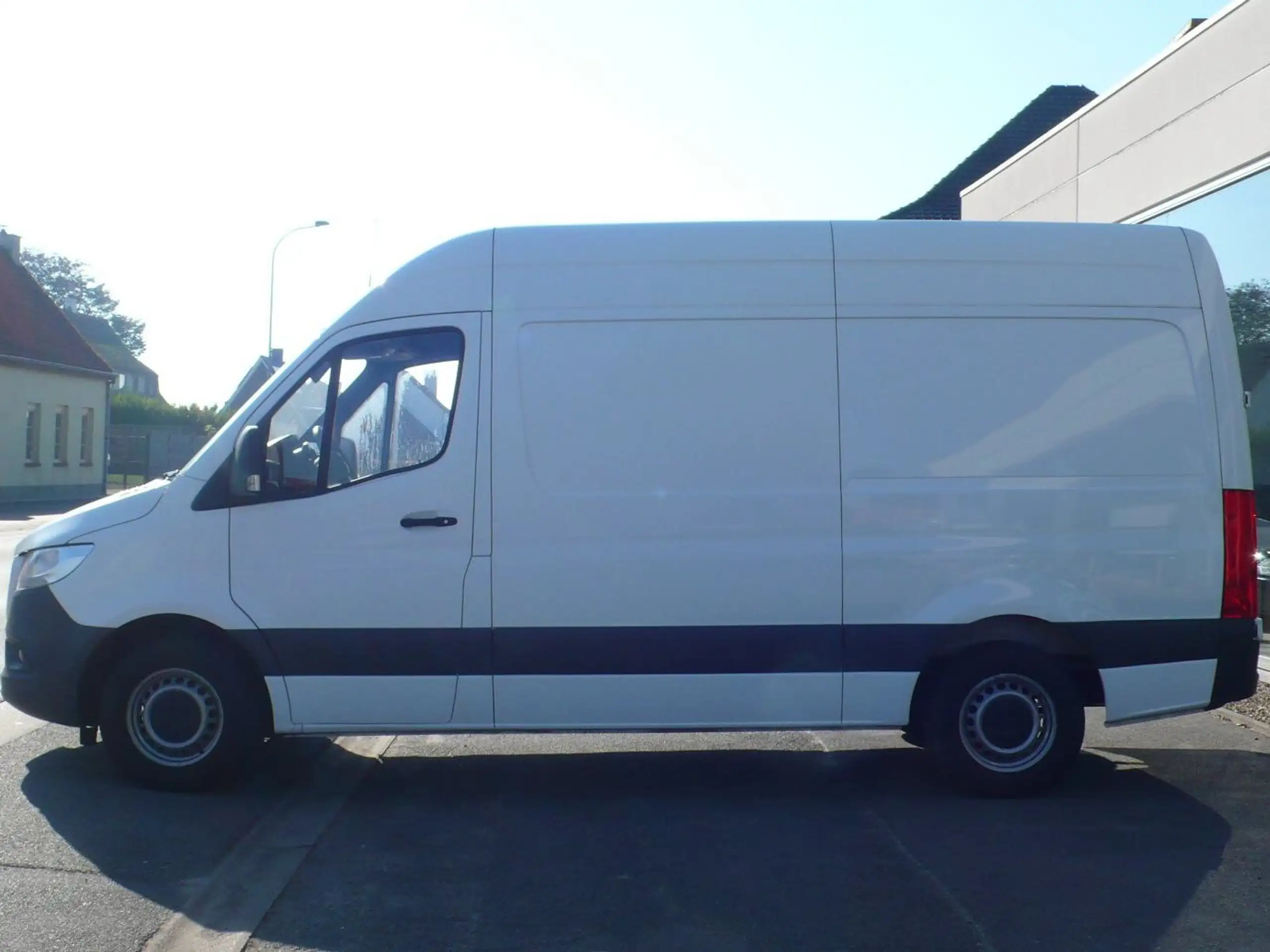 Mercedes-Benz - Sprinter