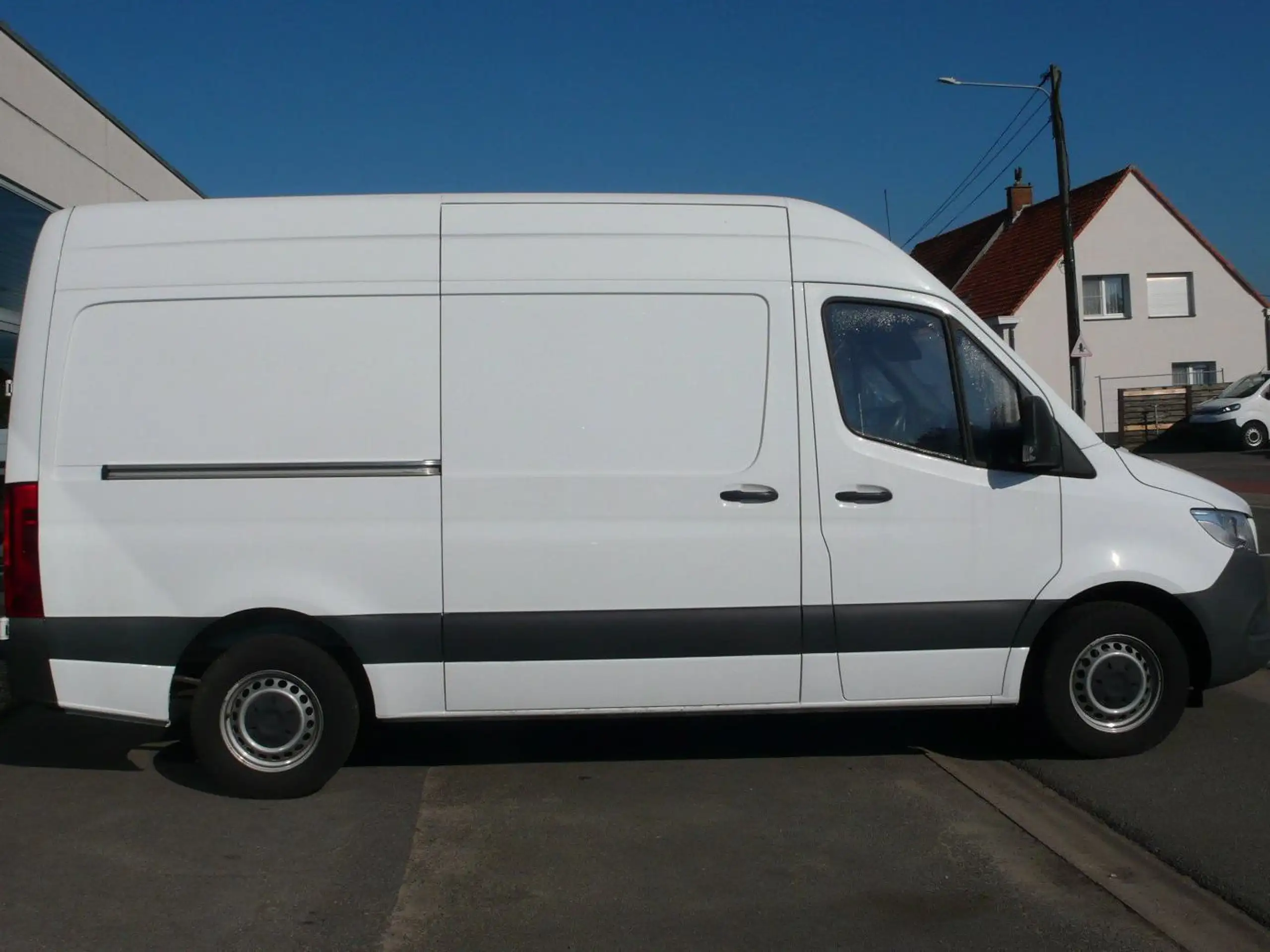 Mercedes-Benz - Sprinter