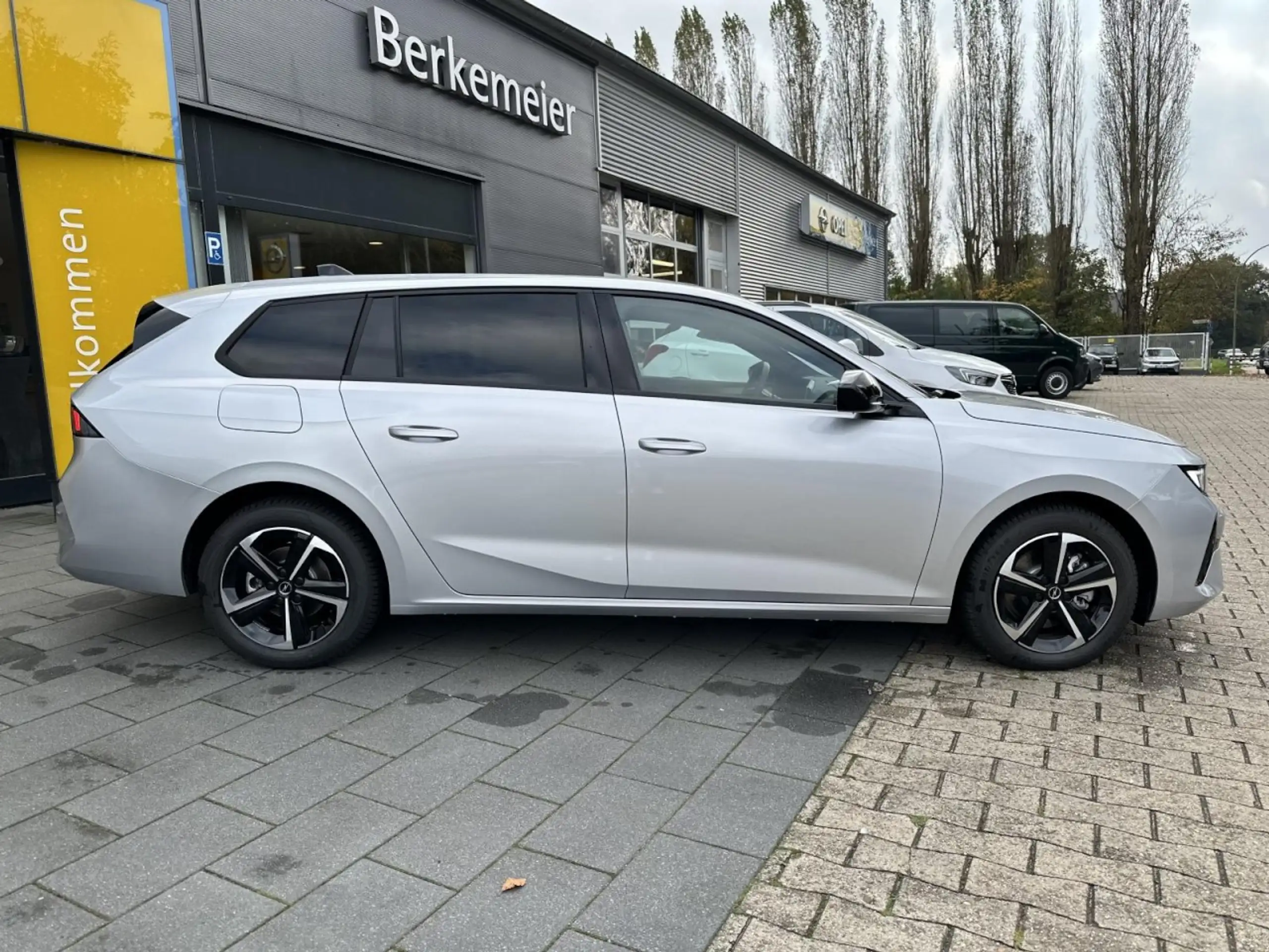 Opel - Astra