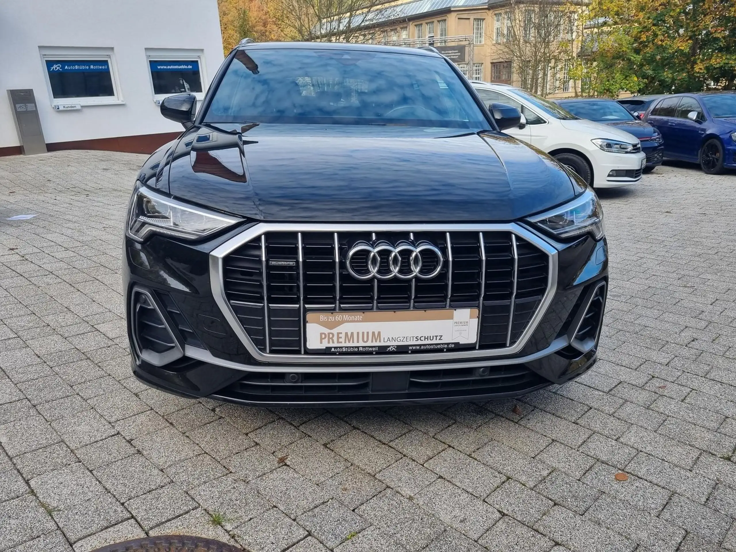 Audi - Q3