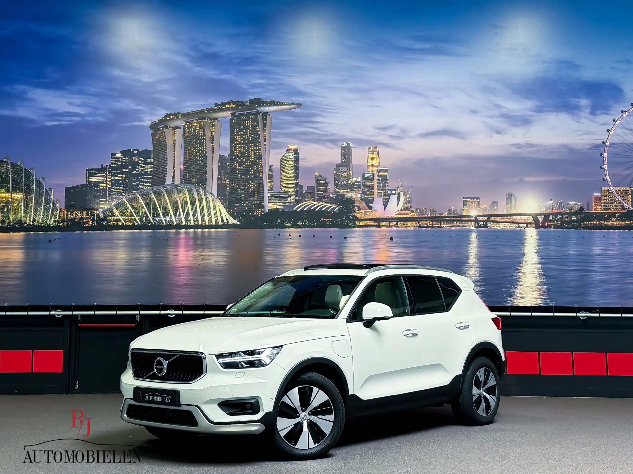 Volvo - XC40