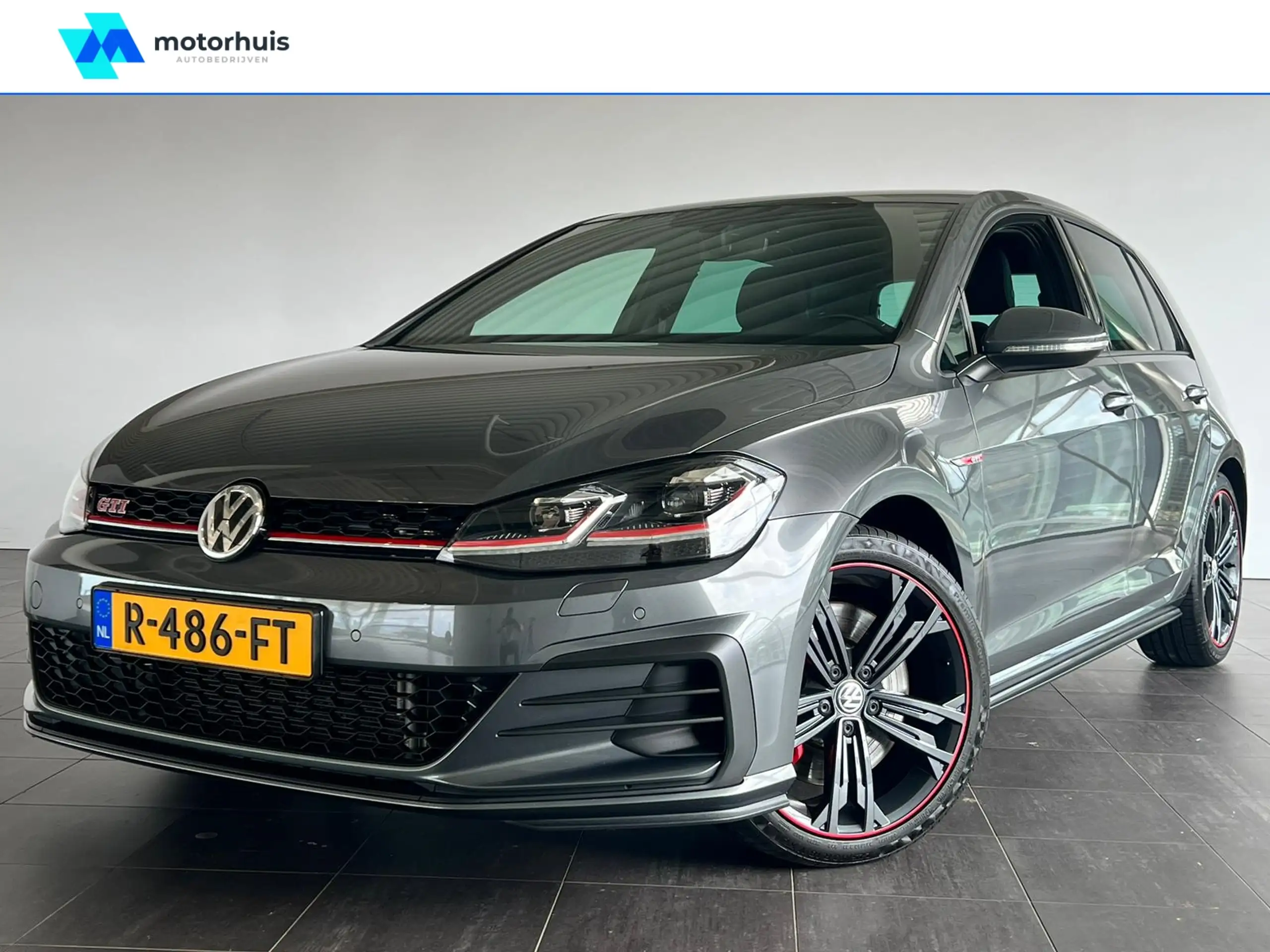 Volkswagen - Golf GTI