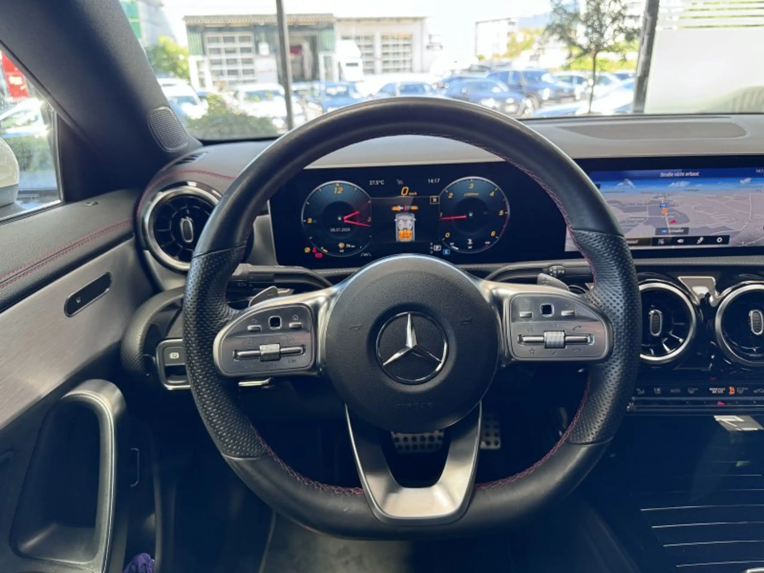 Mercedes-Benz - CLA 180