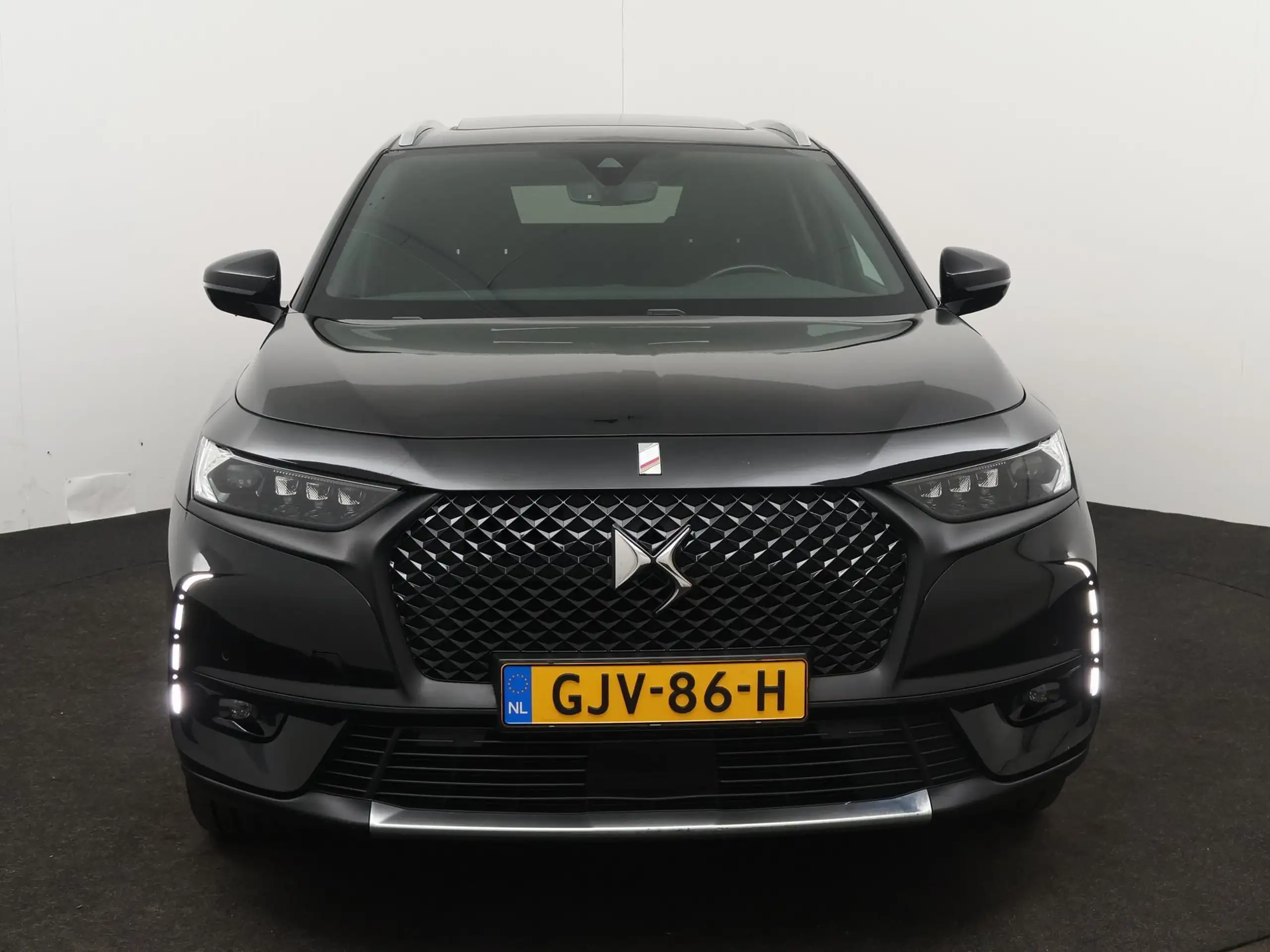 DS Automobiles - DS 7 Crossback