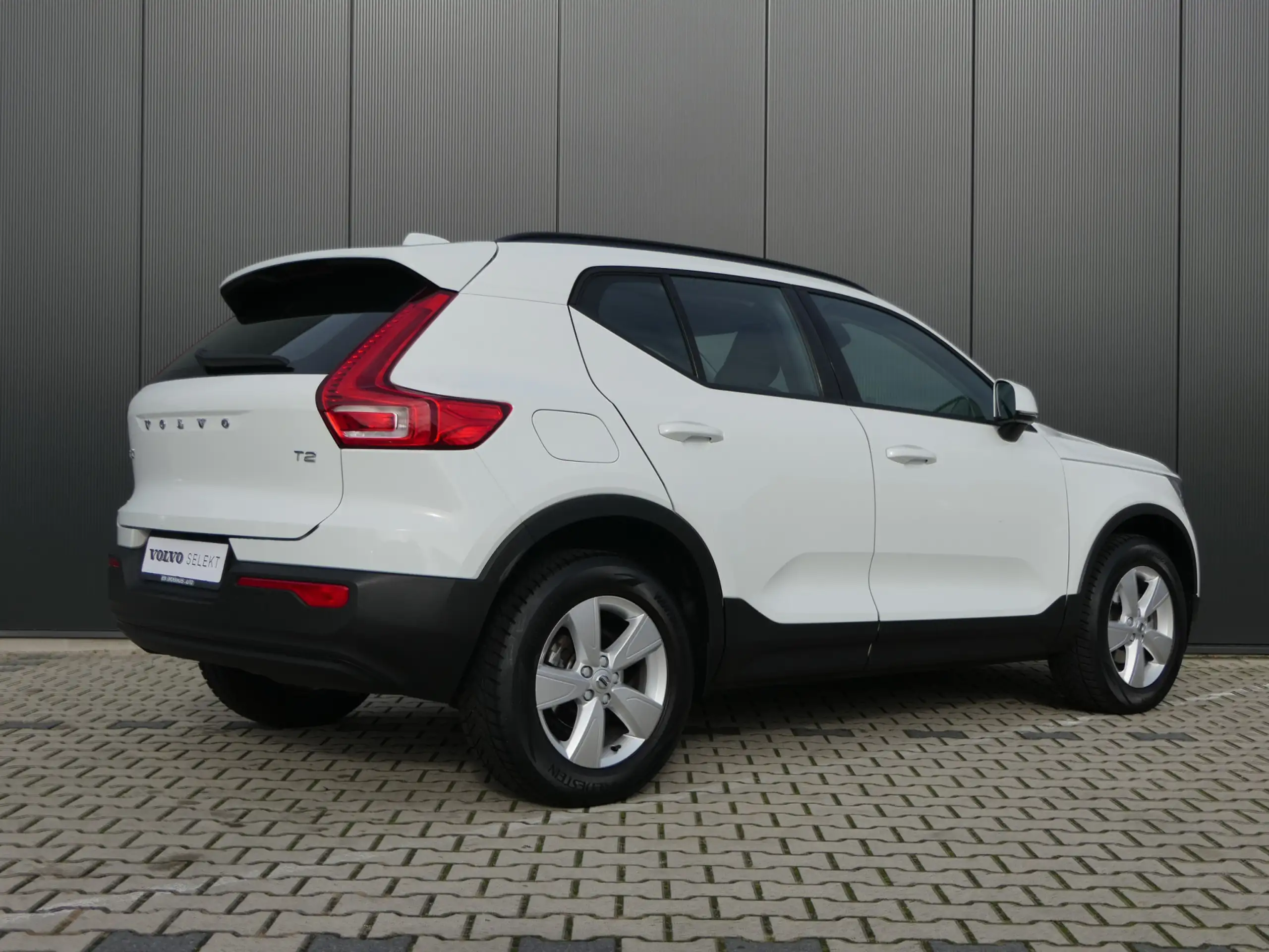 Volvo - XC40