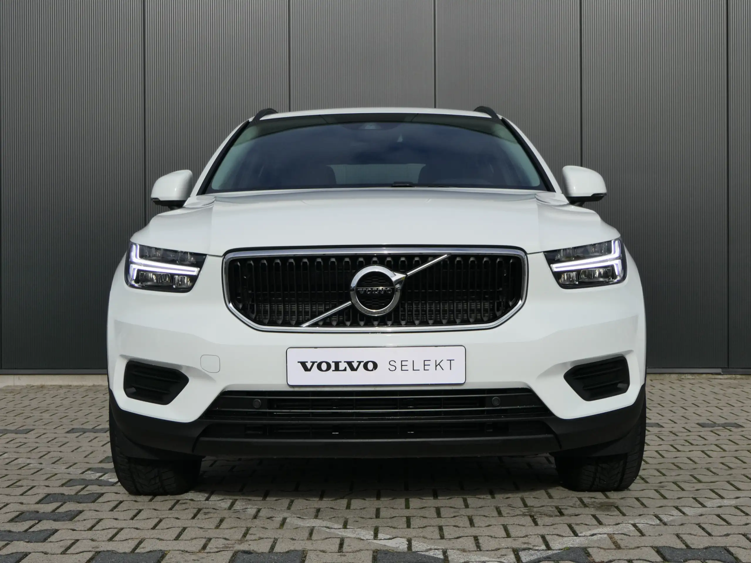 Volvo - XC40