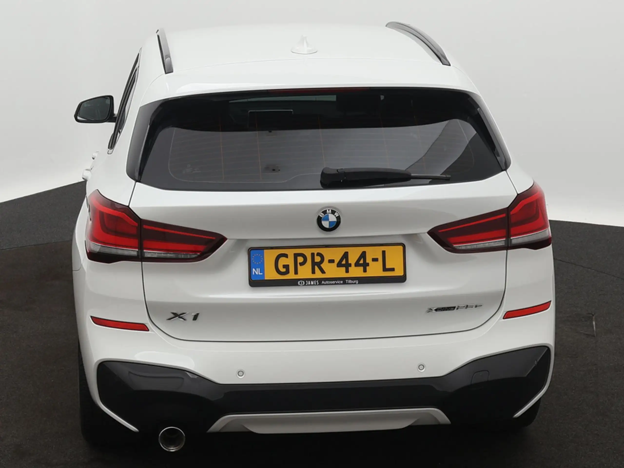 BMW - X1