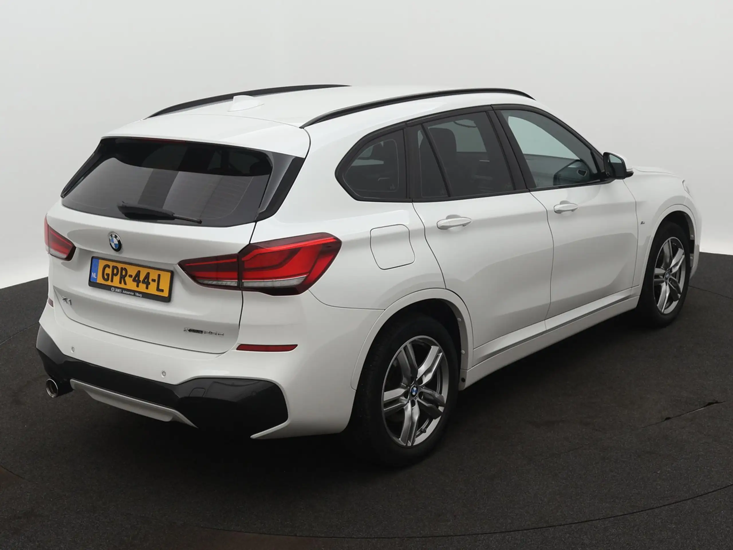 BMW - X1