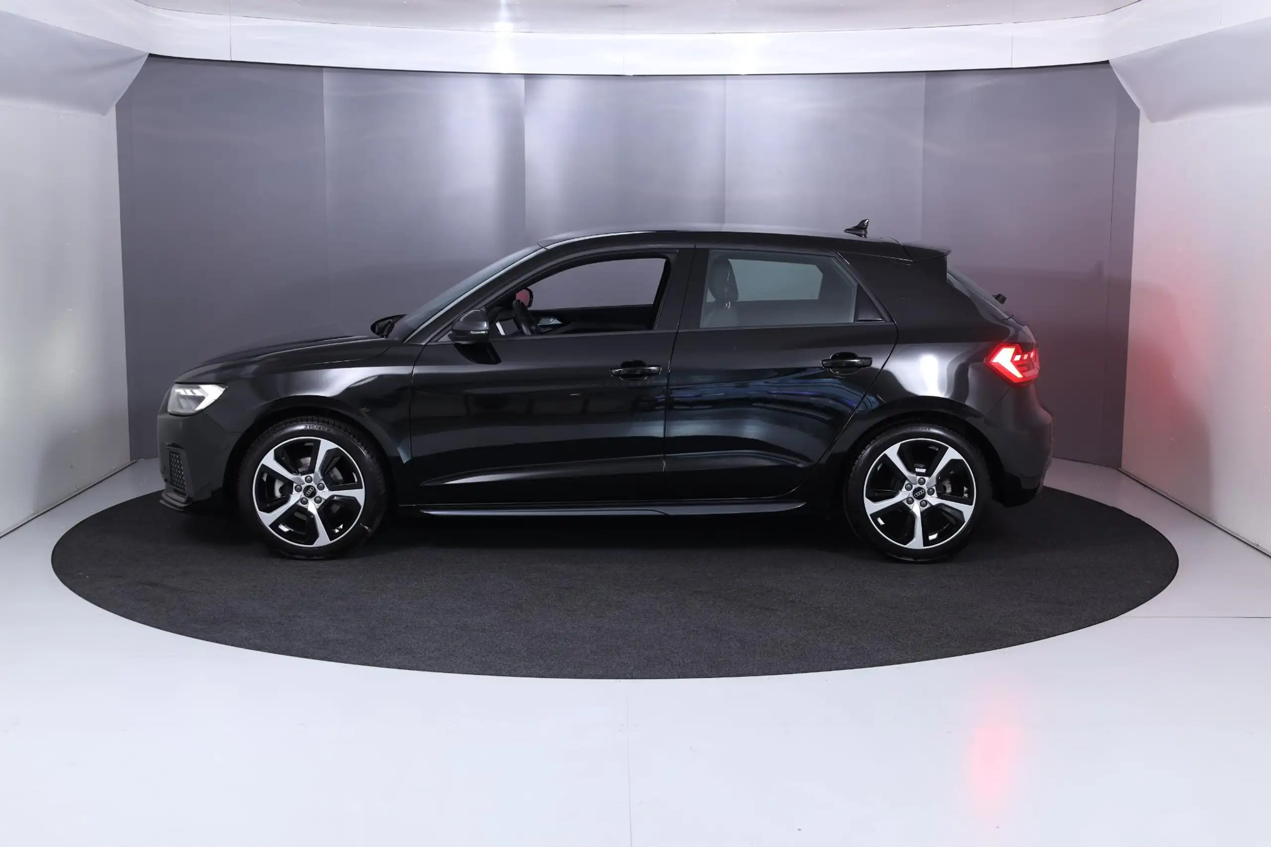 Audi - A1