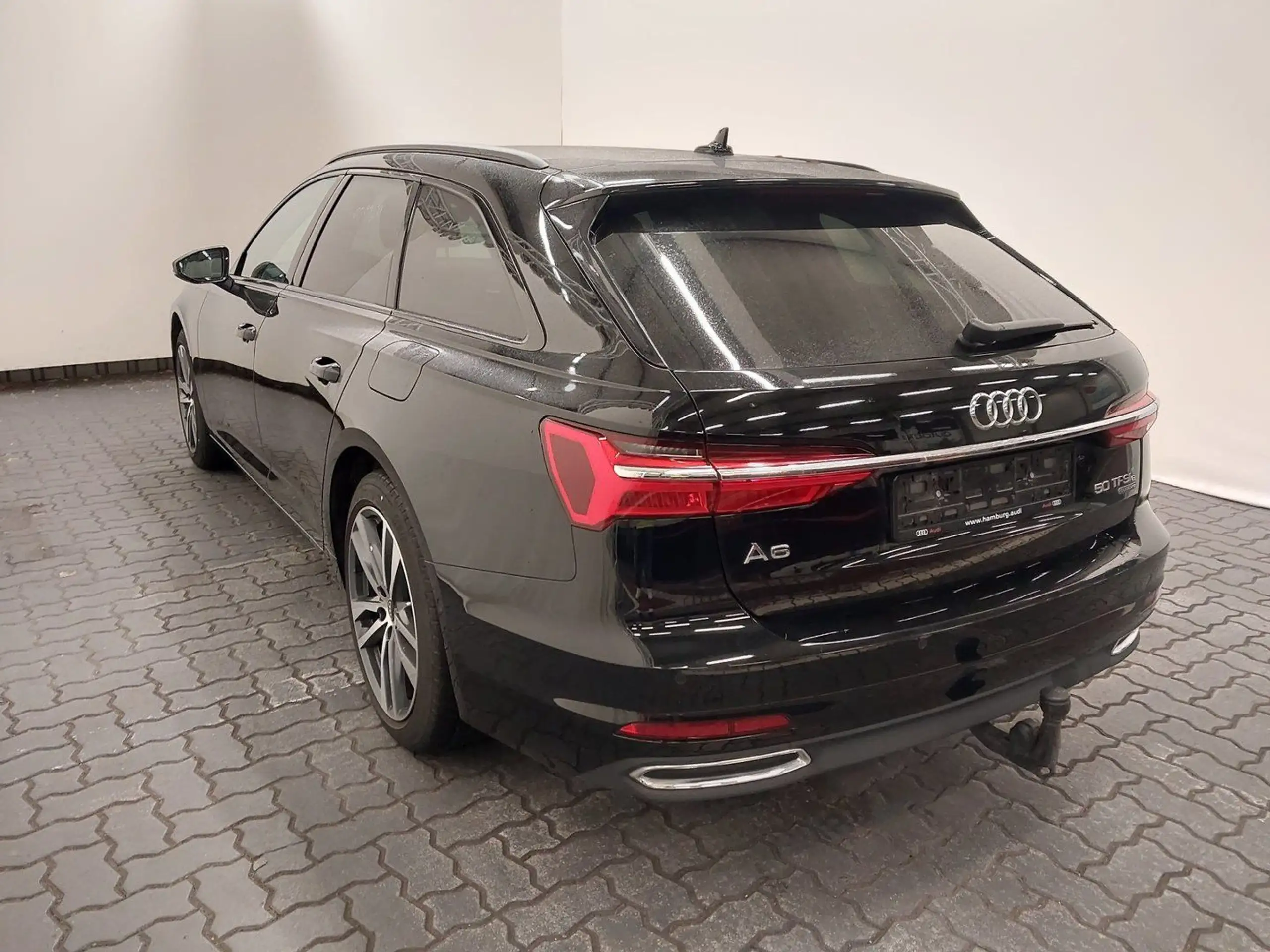 Audi - A6