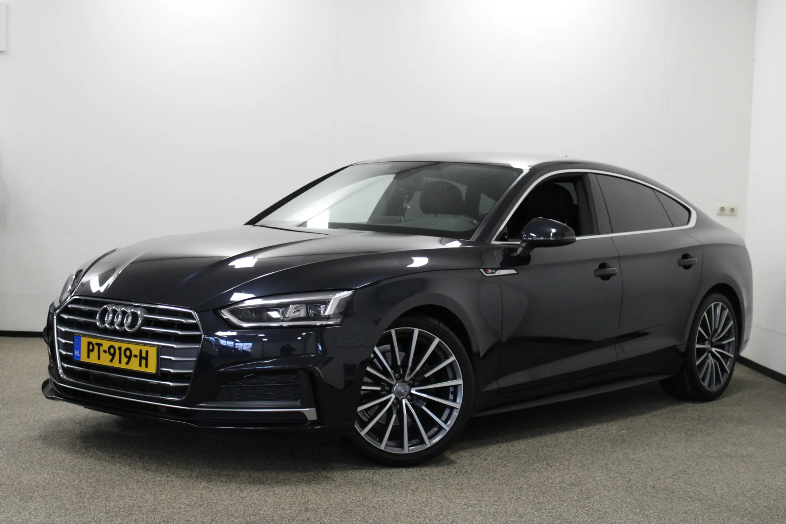 Audi - A5