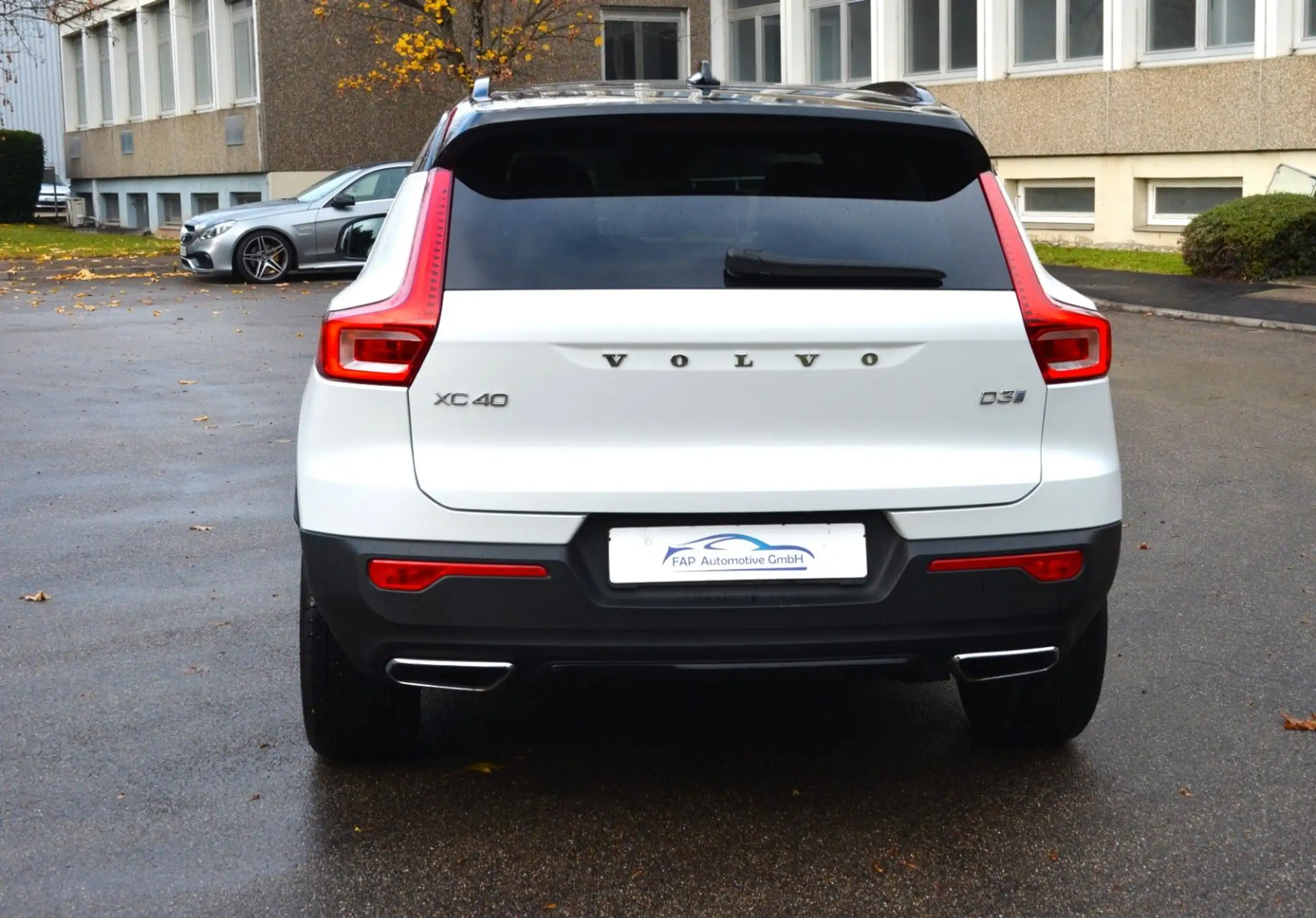 Volvo - XC40