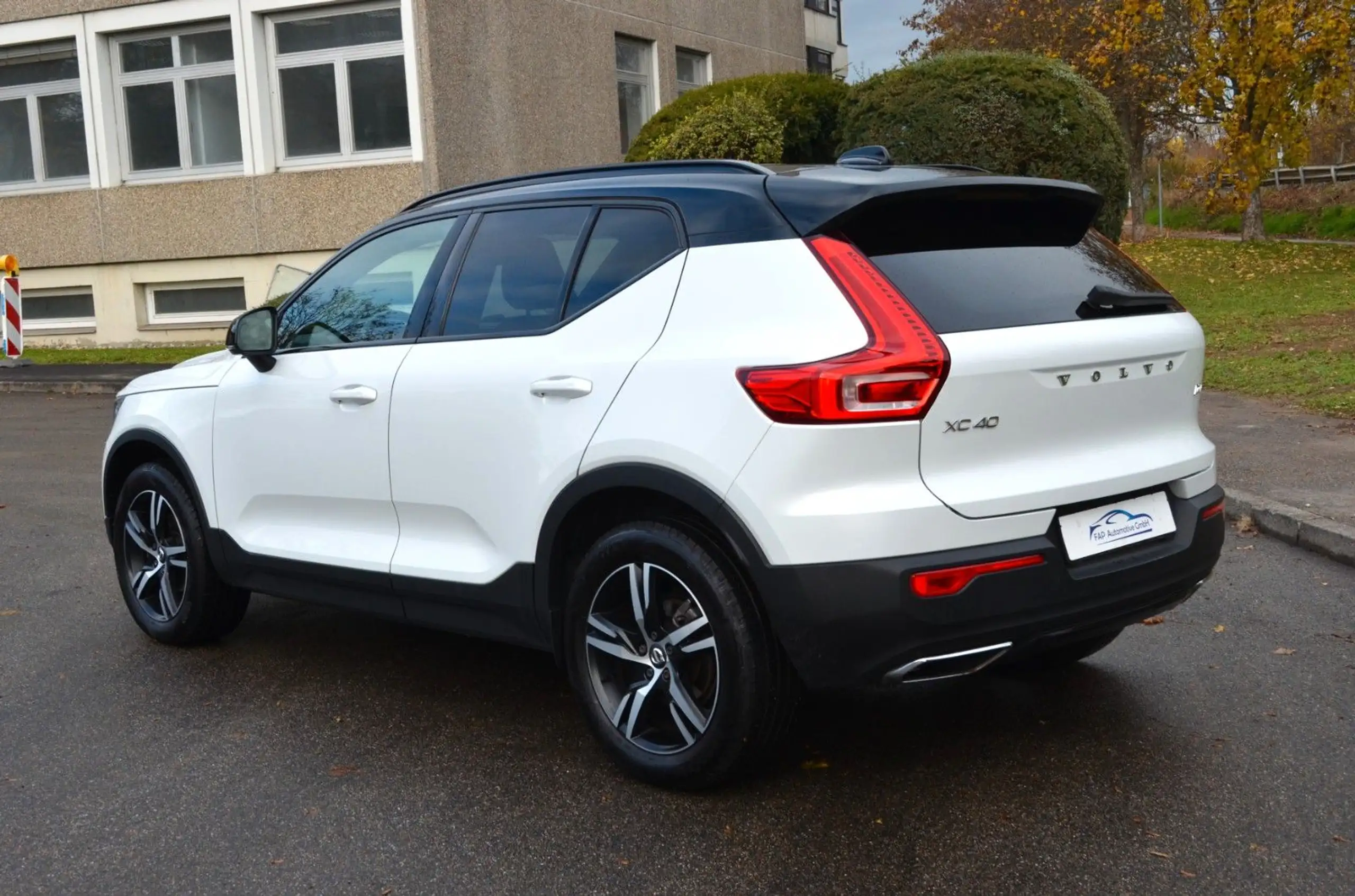 Volvo - XC40