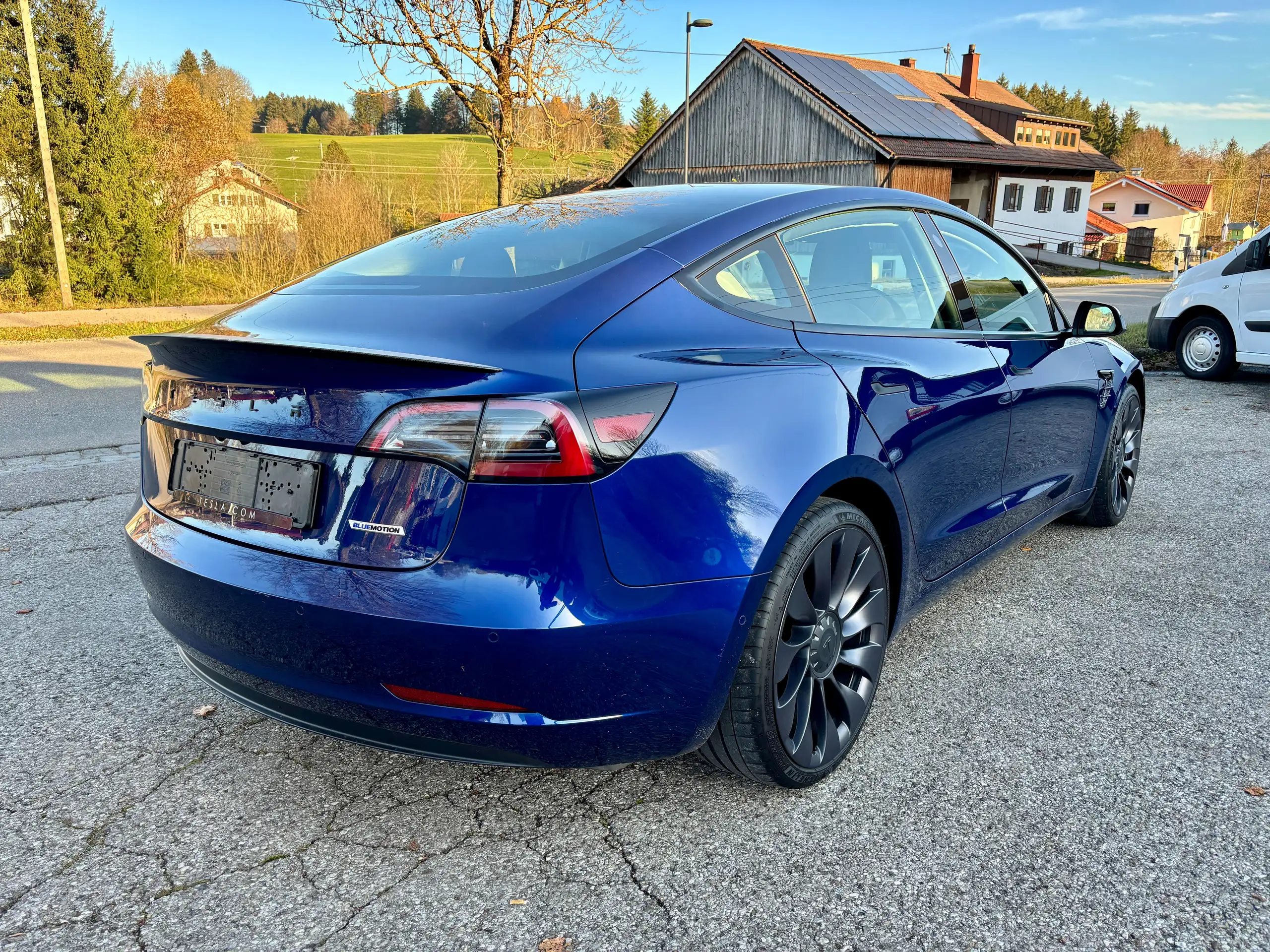 Tesla - Model 3