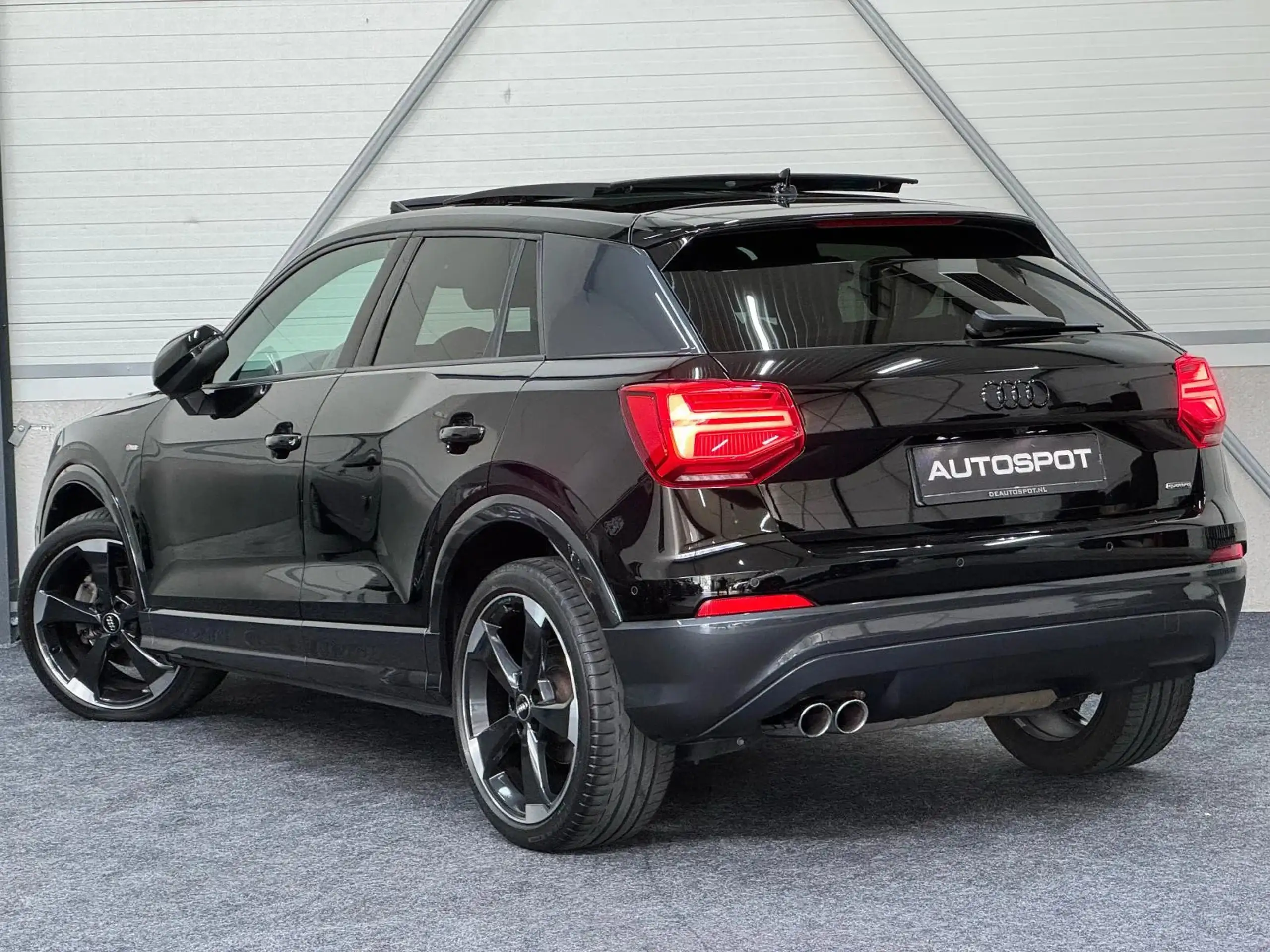 Audi - Q2