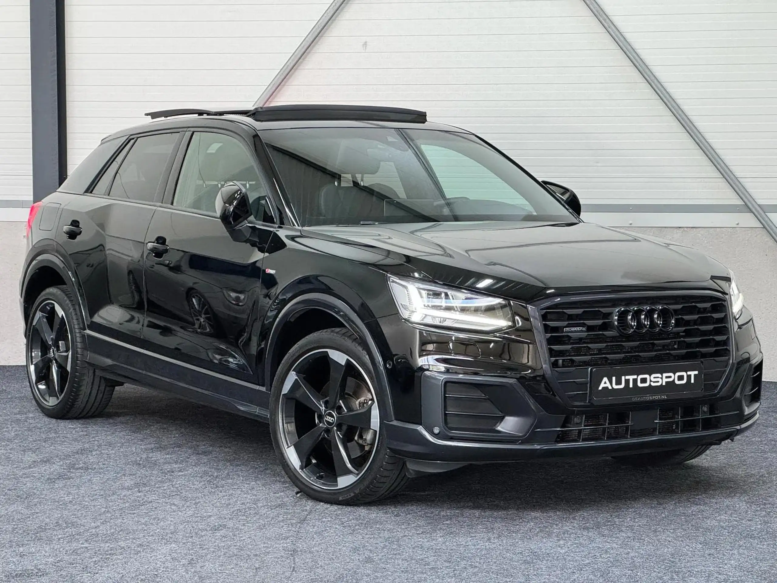 Audi - Q2