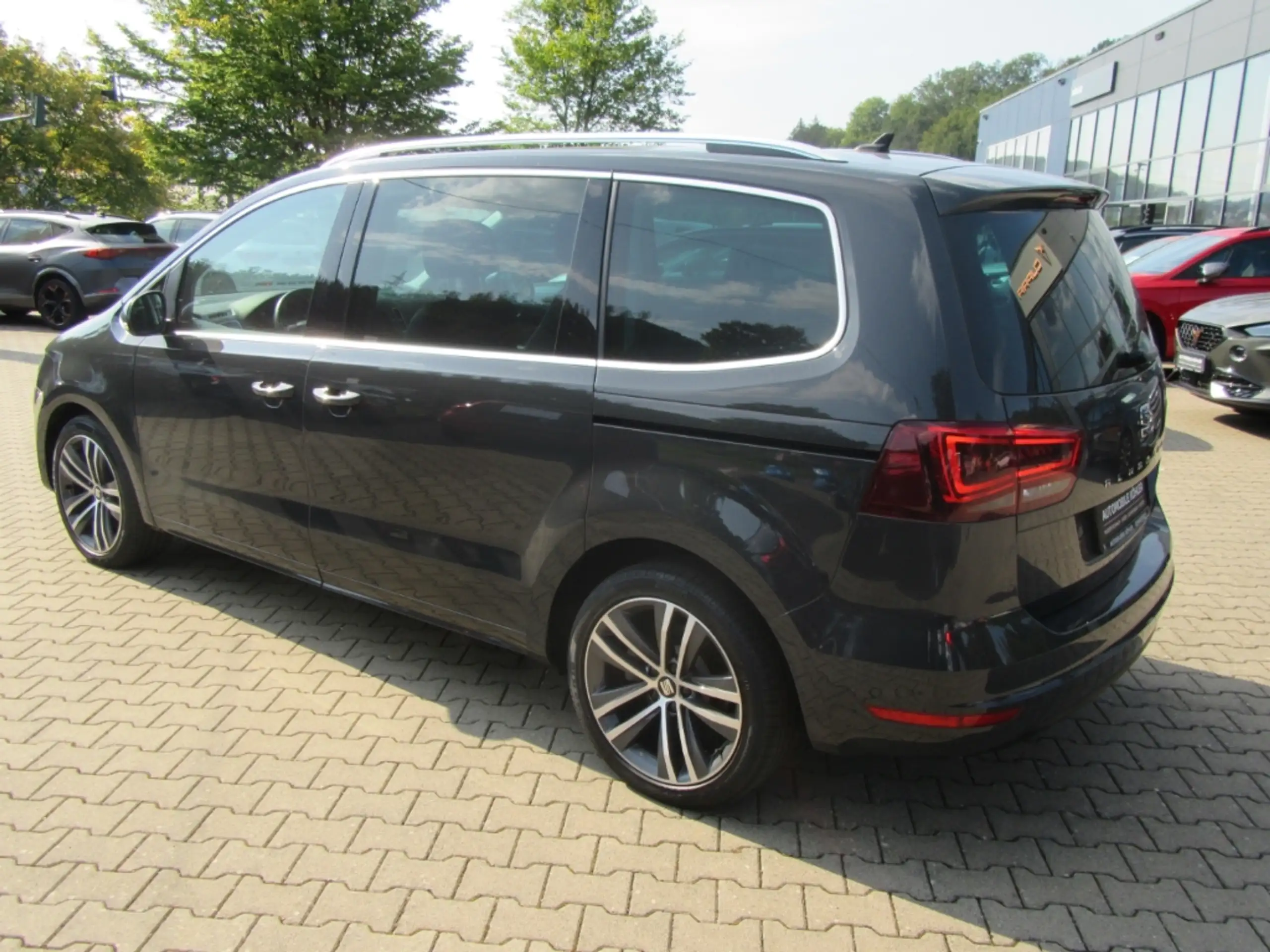 SEAT - Alhambra