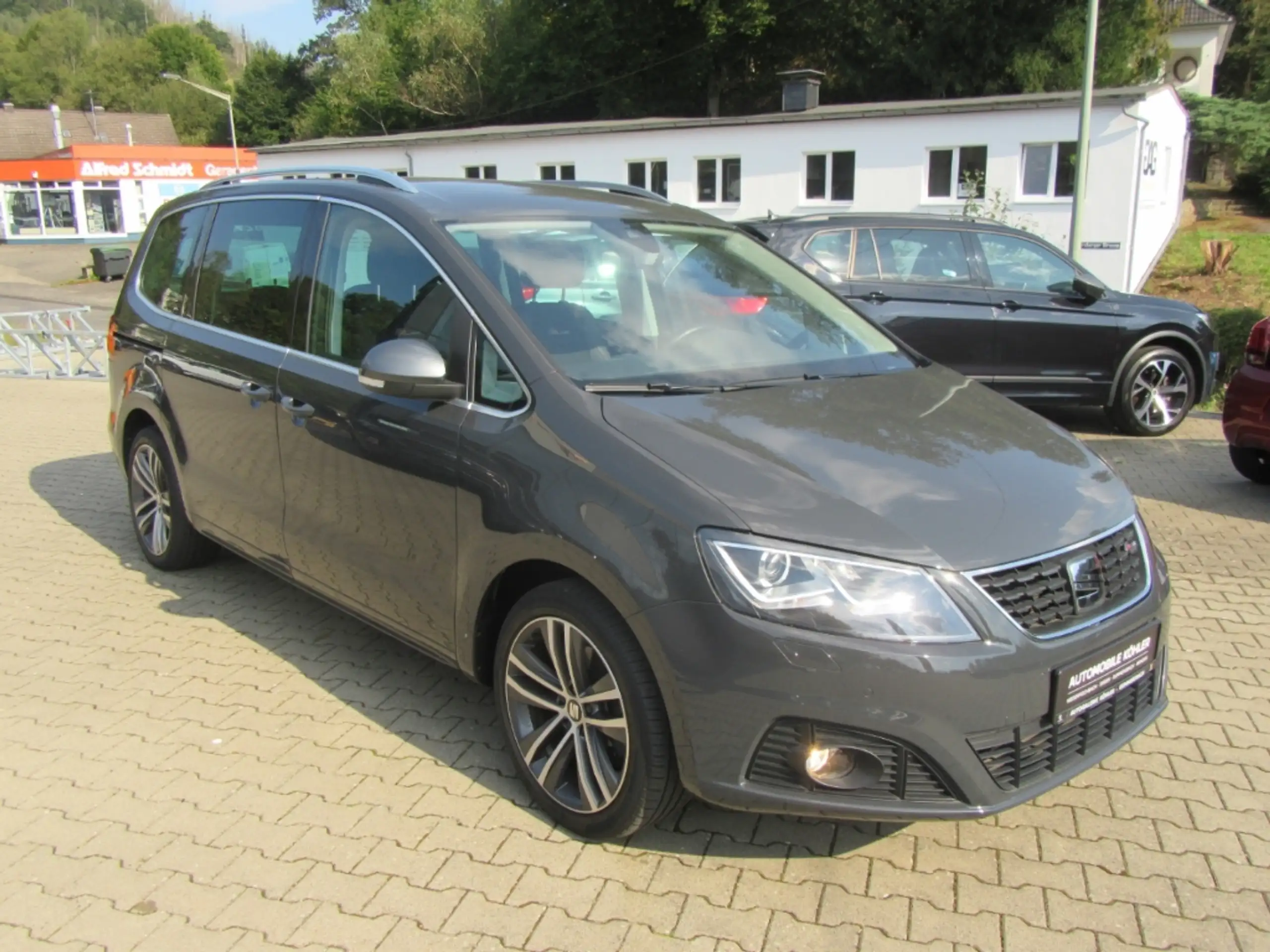 SEAT - Alhambra